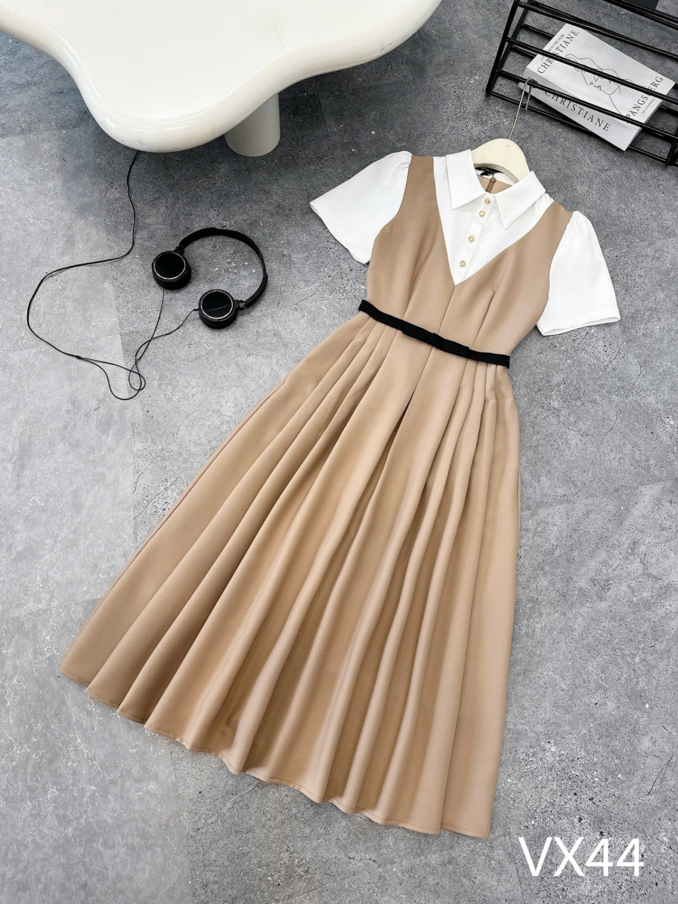 VX44 Váy phối yếm