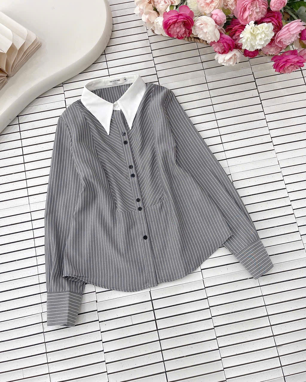 A408 Áo sơ mi kẻ tay dài cổ nhọn