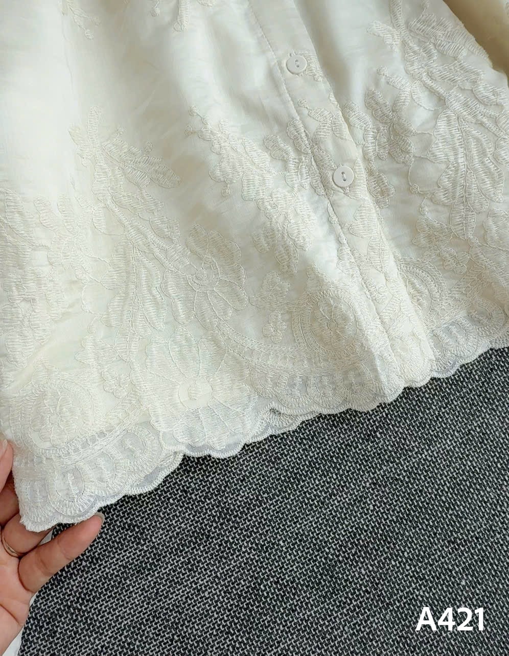 A421 Áo ren dài tay cổ bèo