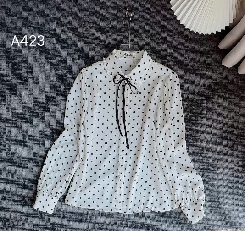 A423 áo chấm bi cổ đức bèo