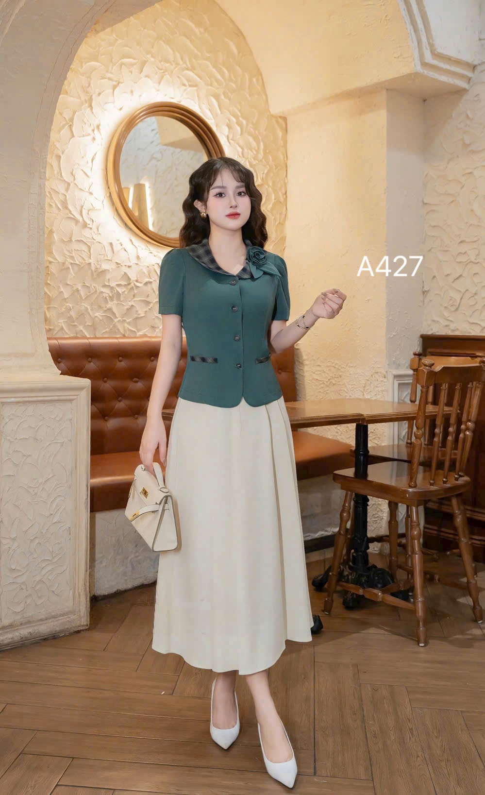 A427 áo kí giả cổ kẻ phối hoa