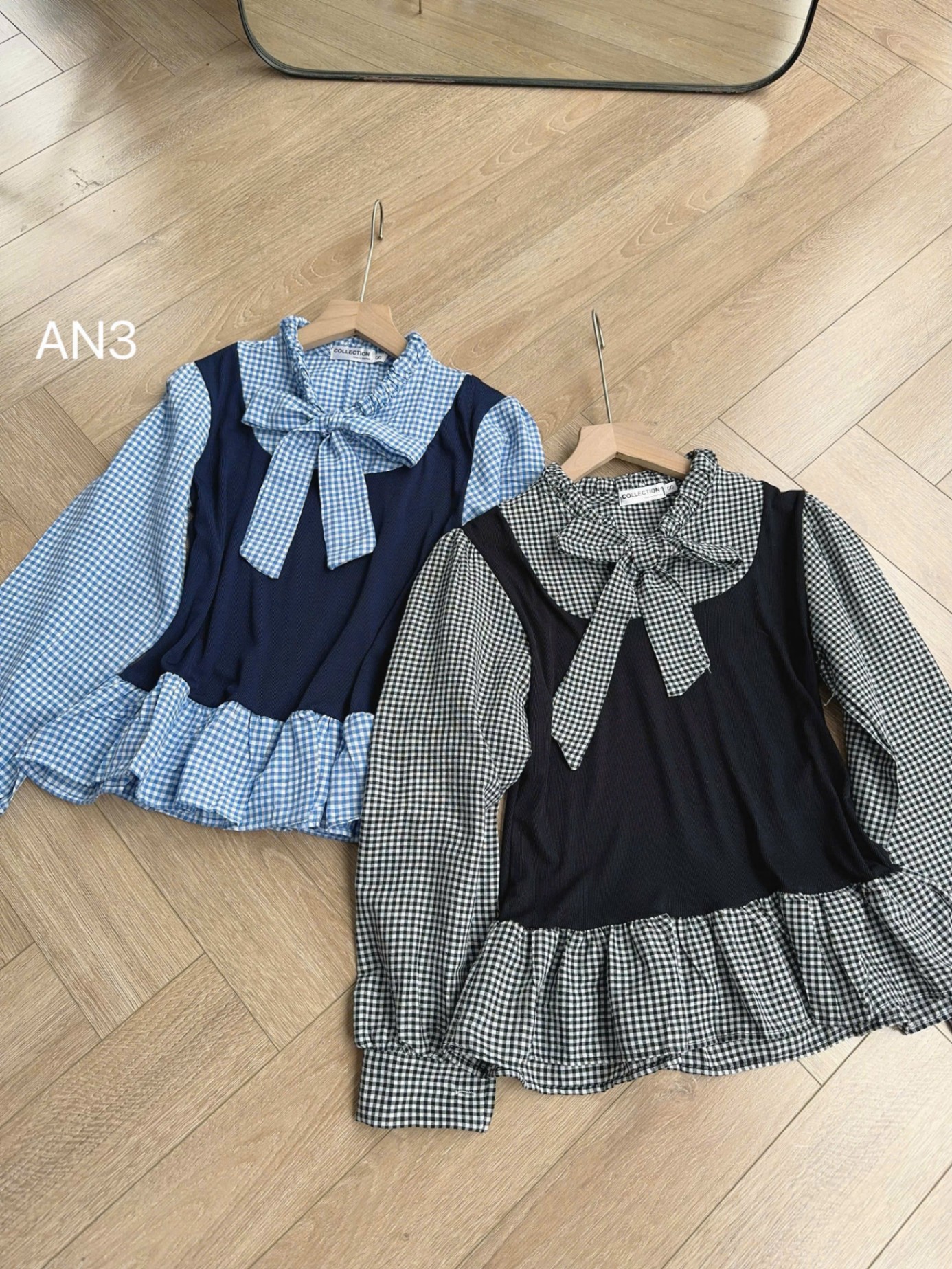 AN3 áo kẻ nơ cổ thân yếm