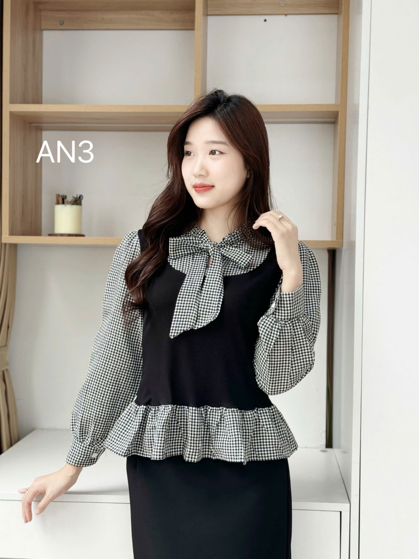 AN3 áo kẻ nơ cổ thân yếm