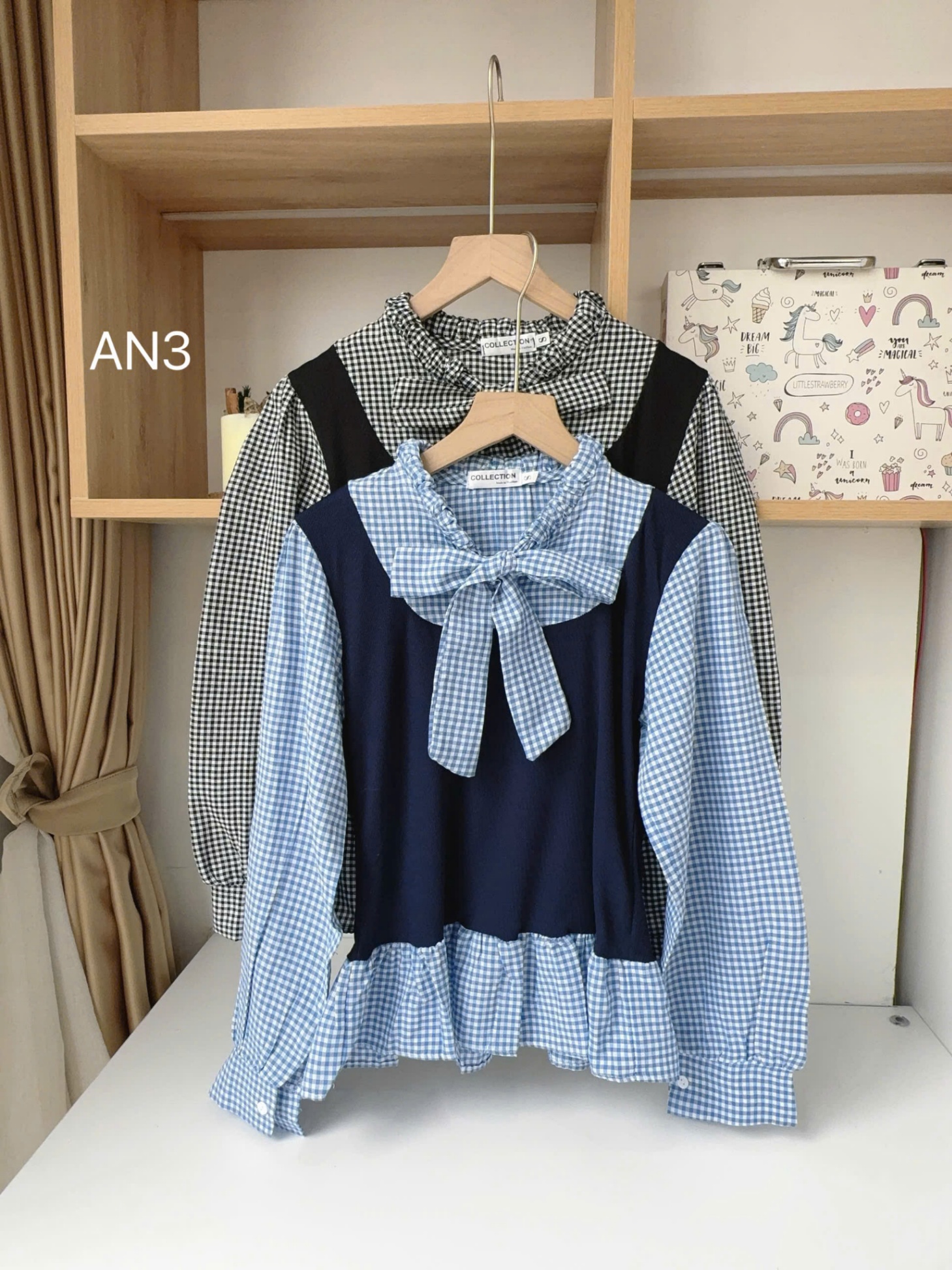 AN3 áo kẻ nơ cổ thân yếm