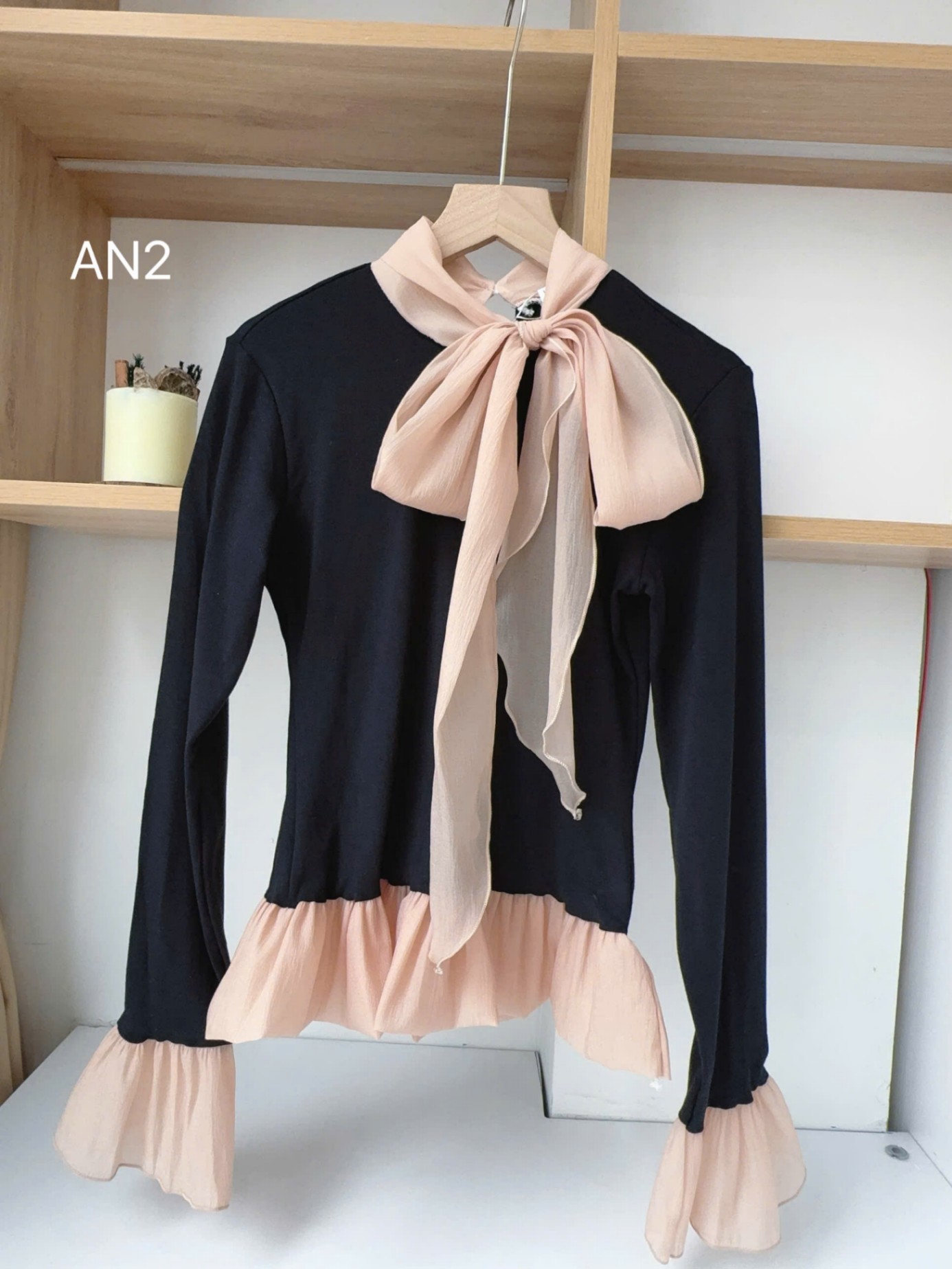 AN2 áo tay bèo cổ nơ