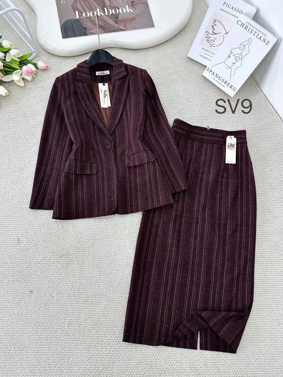 SV9 set vest kẻ chân váy