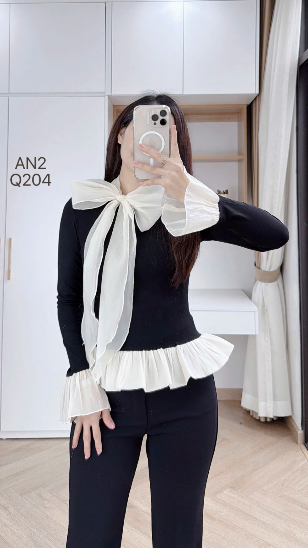 AN2 áo tay bèo cổ nơ