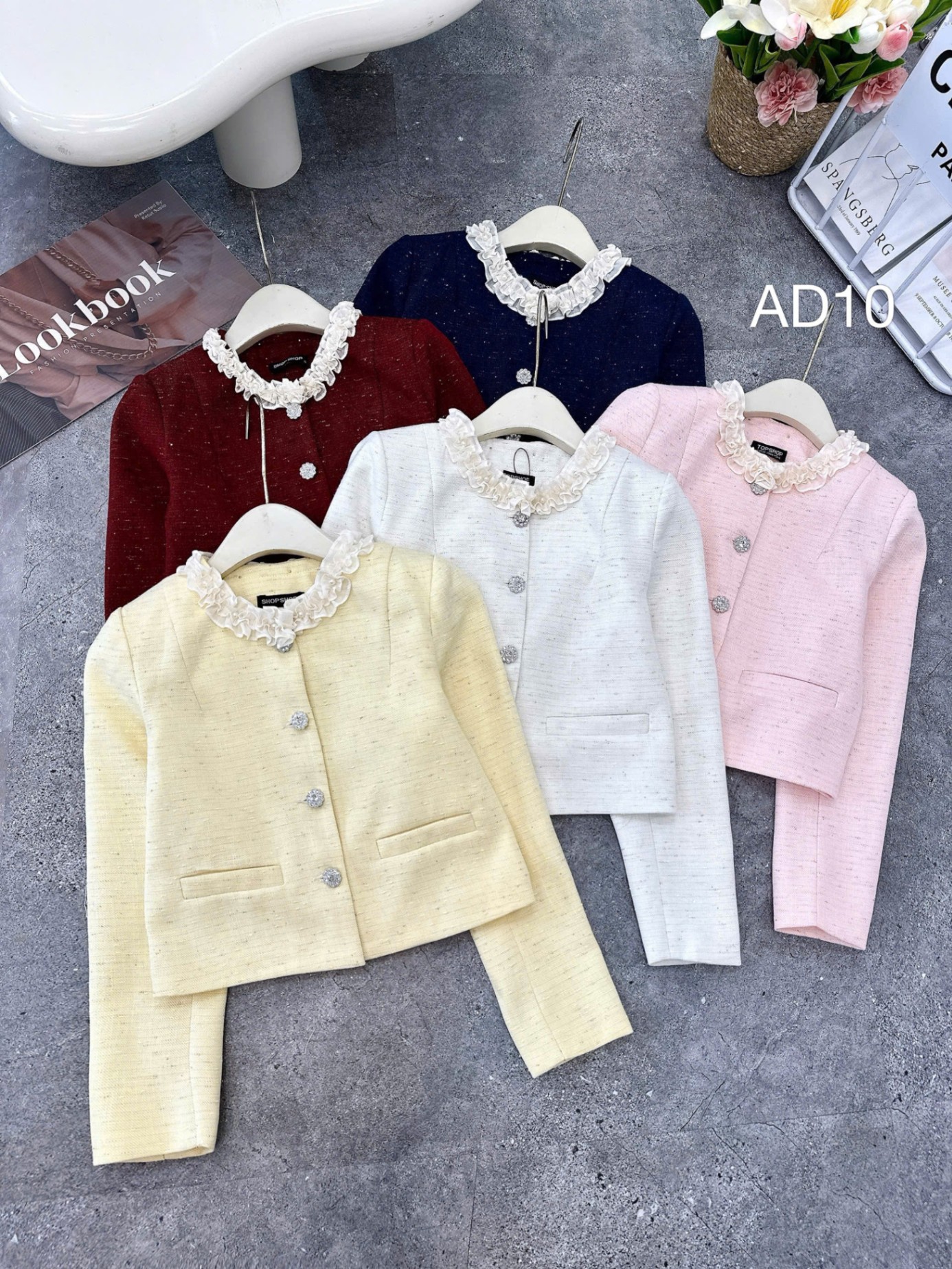 AD10 áo dạ viền cổ bèo