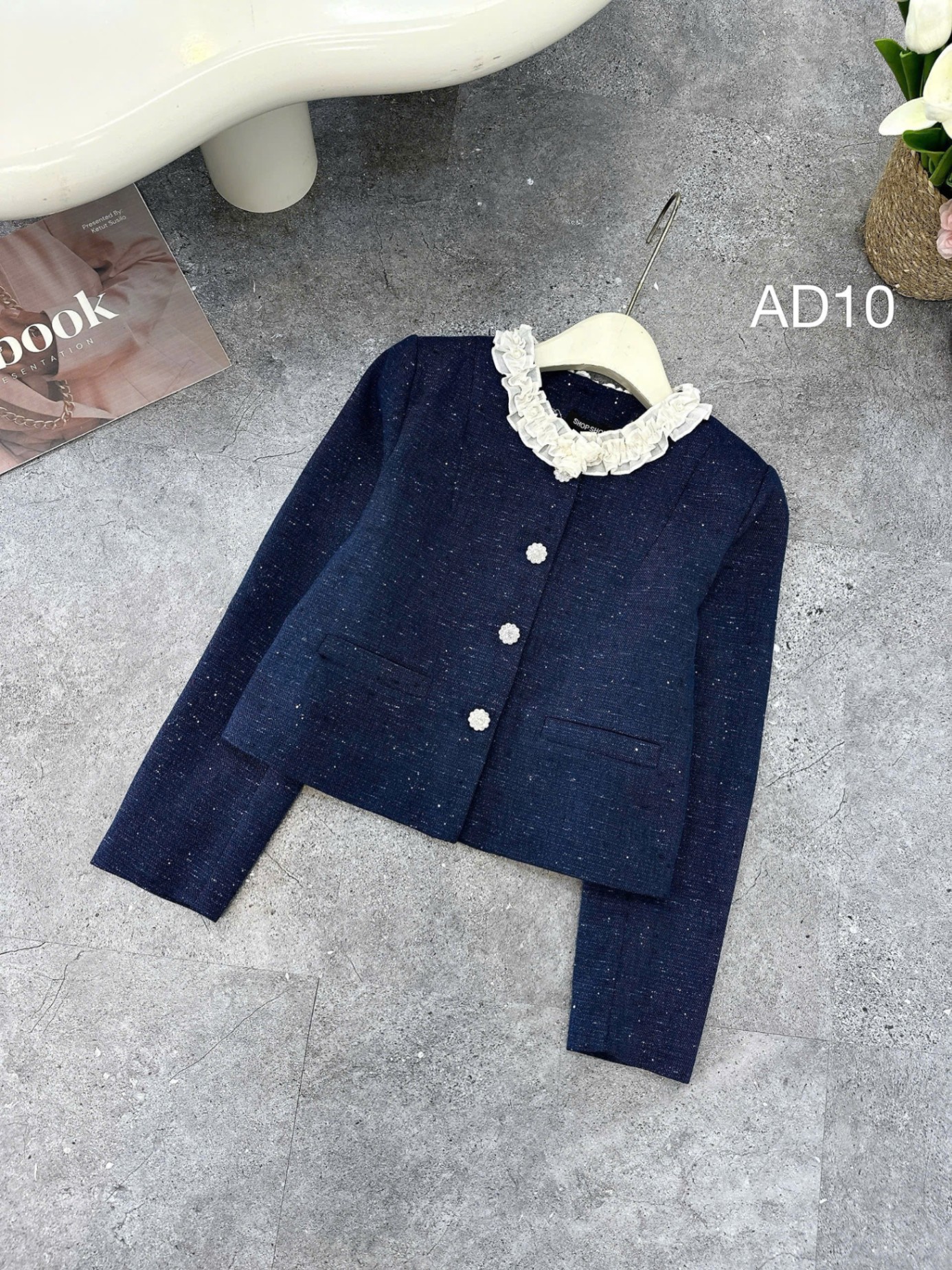 AD10 áo dạ viền cổ bèo