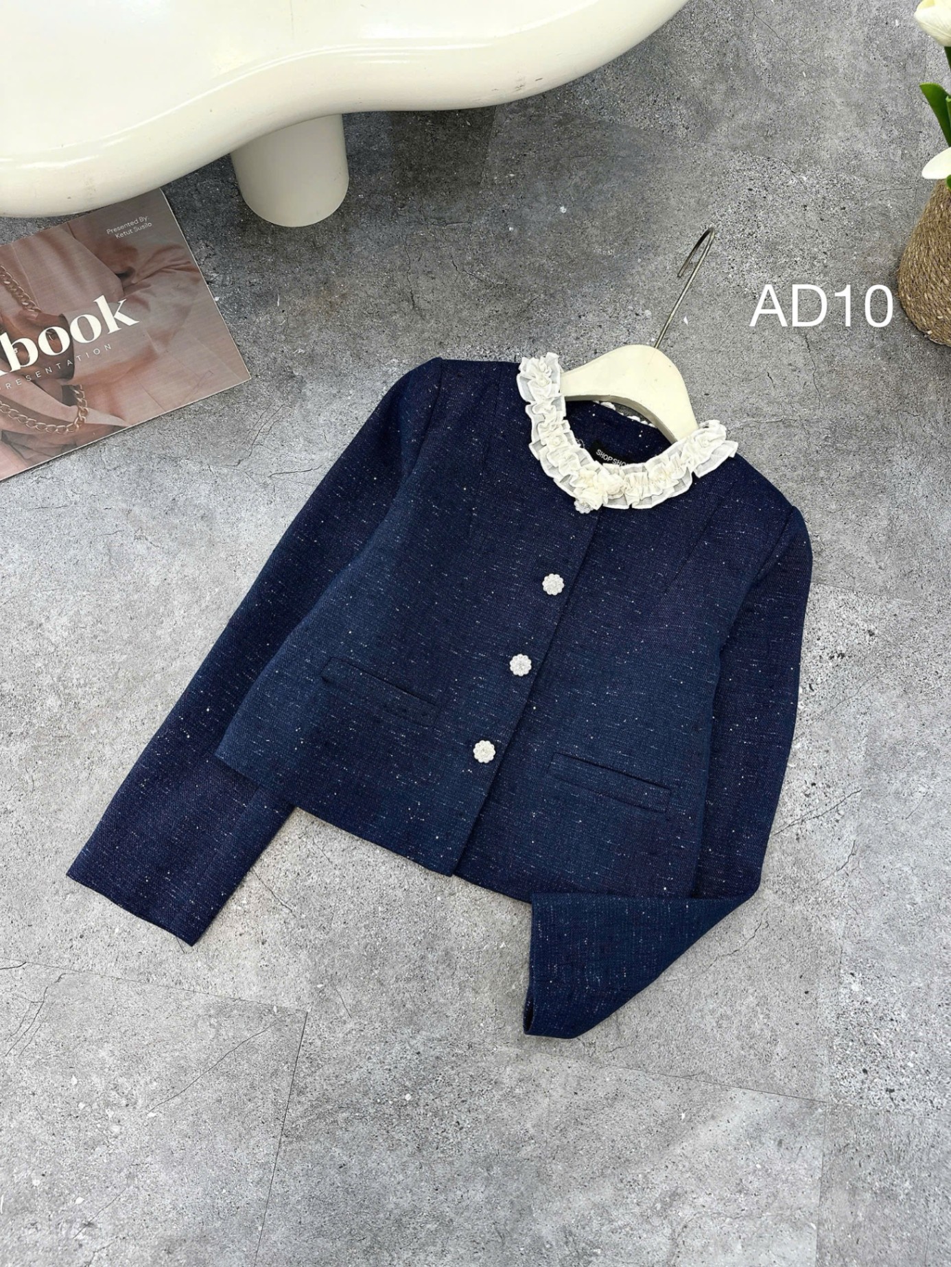 AD10 áo dạ viền cổ bèo