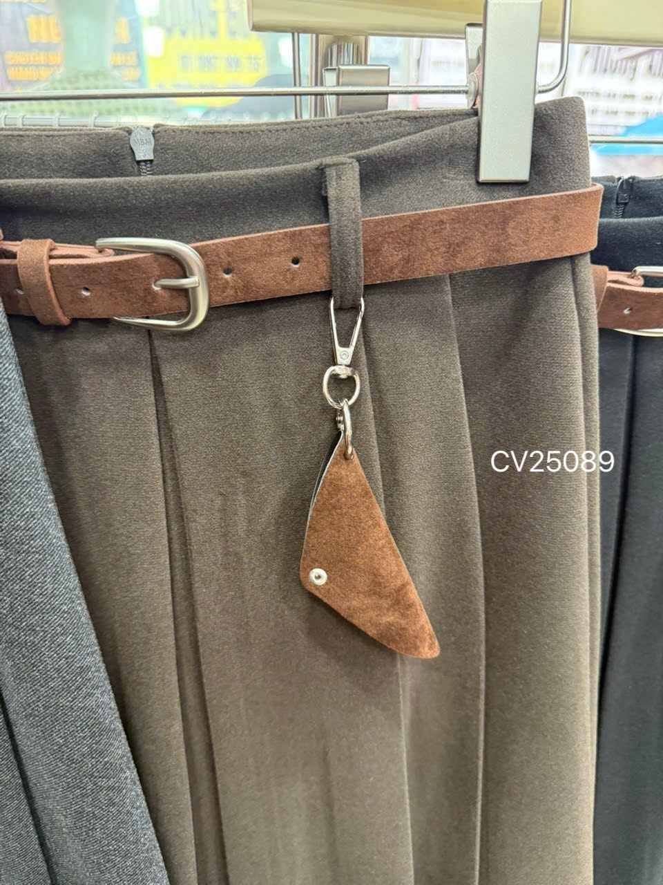 CV25089 cv QC dài 85 đai tam giác
