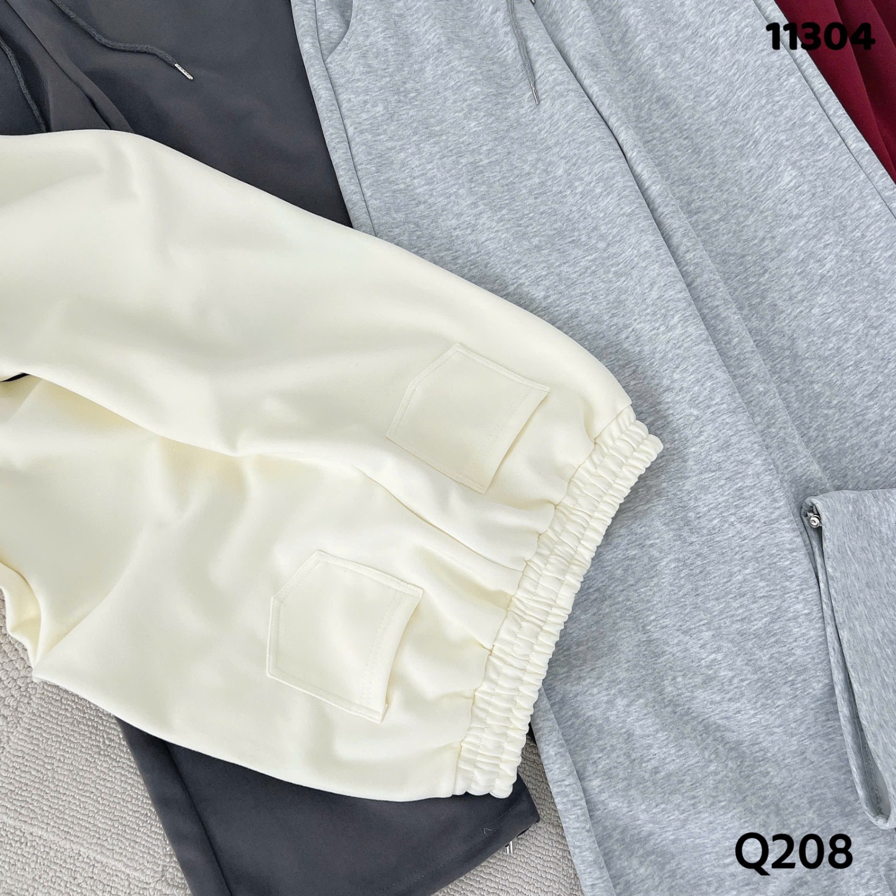 Q208 Quần nỉ xuông chữ in