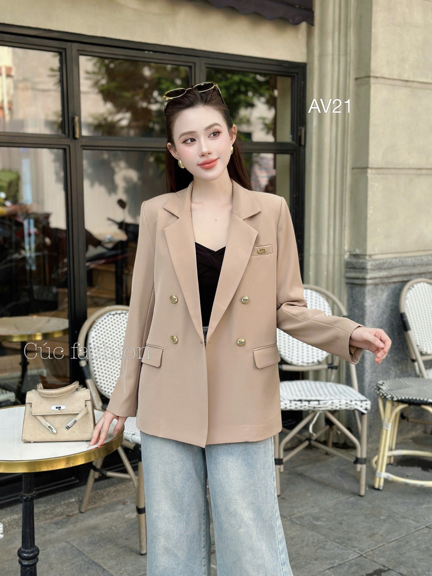 AV21 Áo vest túi cơi chữ V