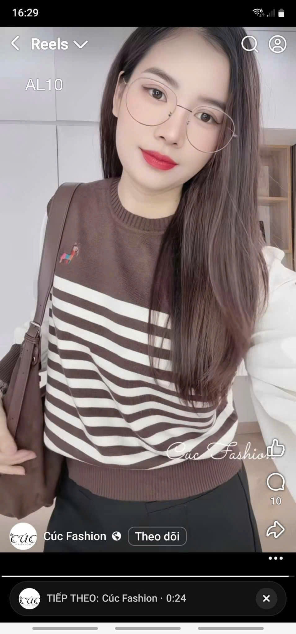 AL10 Áo len kẻ ngựa thêu