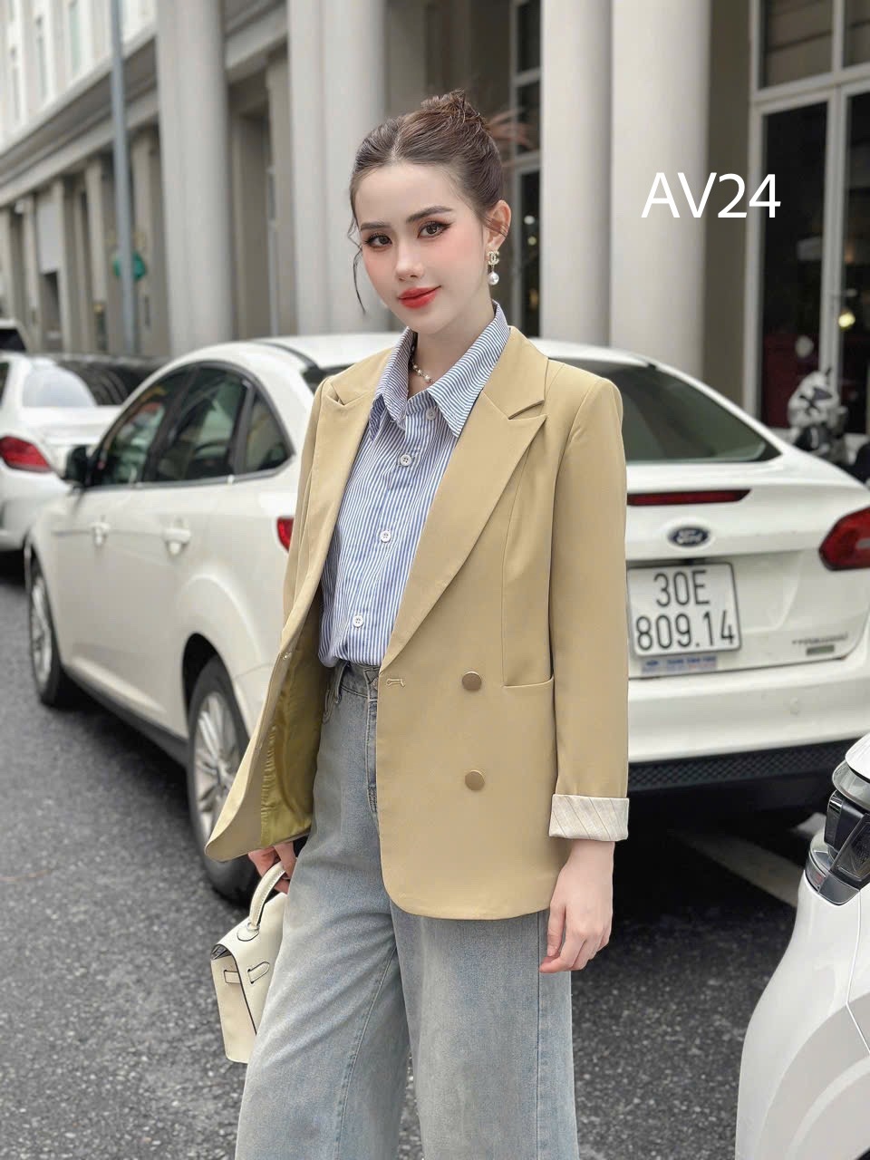 AV24 Áo vest cúc tròn cổ vếch