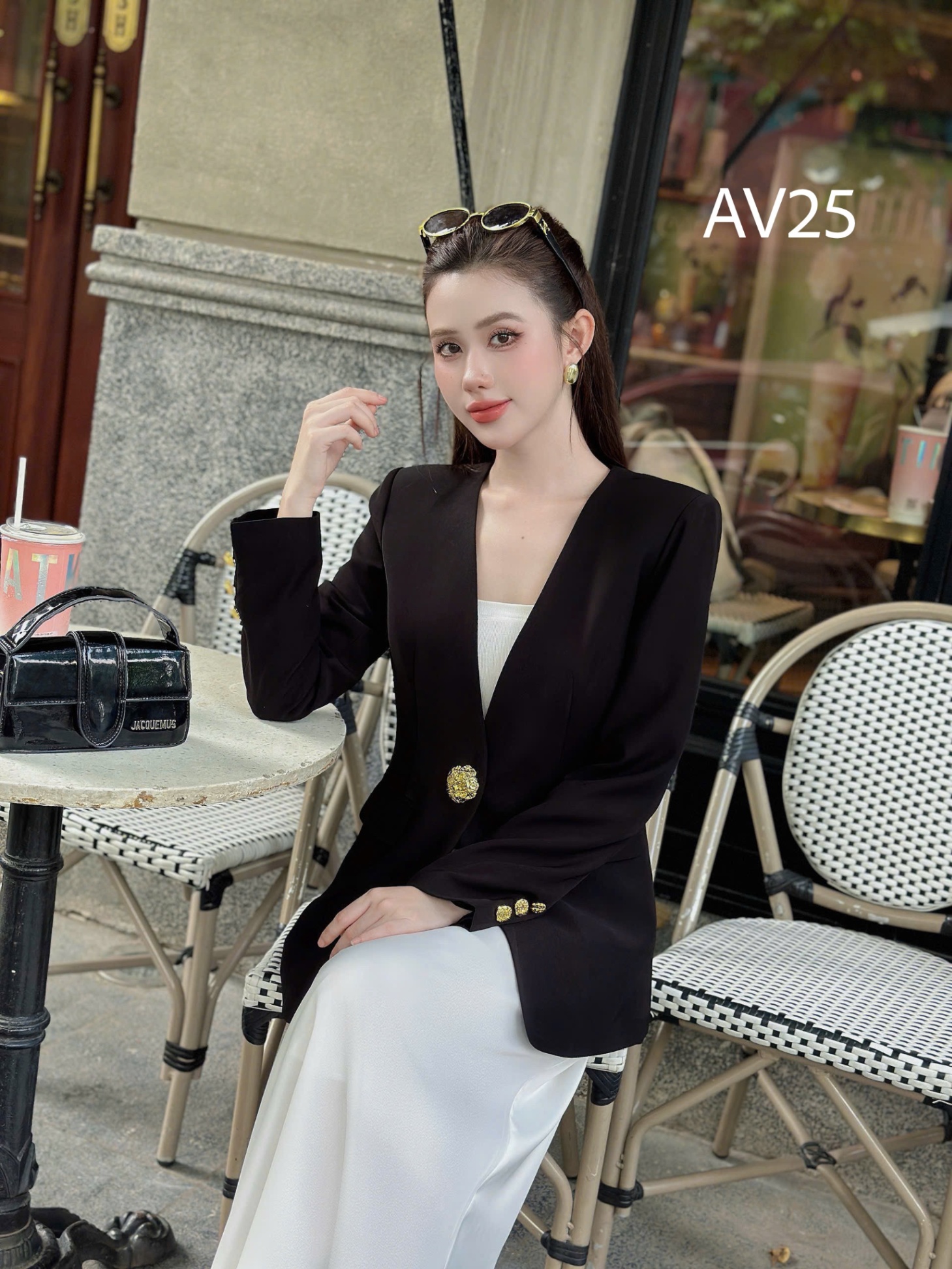 AV25 Áo vest cổ liền cúc lớn