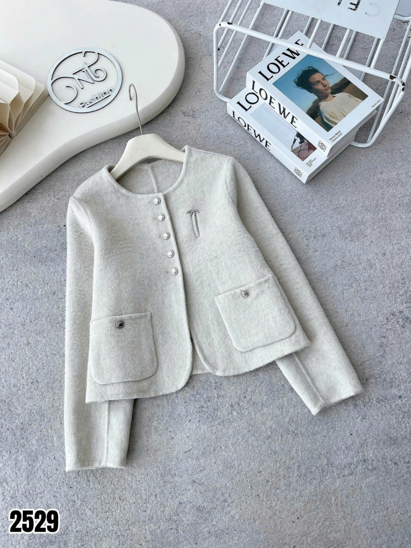 AD2529 Áo dạ cổ tròn tag đá