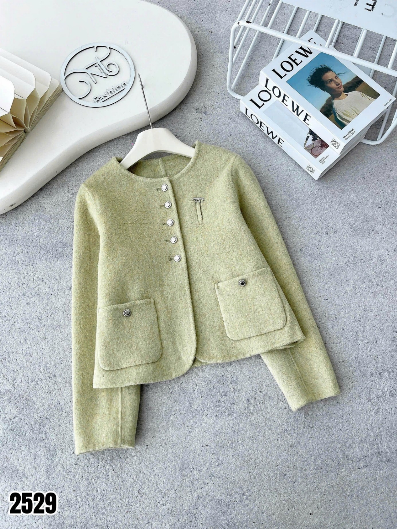 AD2529 Áo dạ cổ tròn tag đá