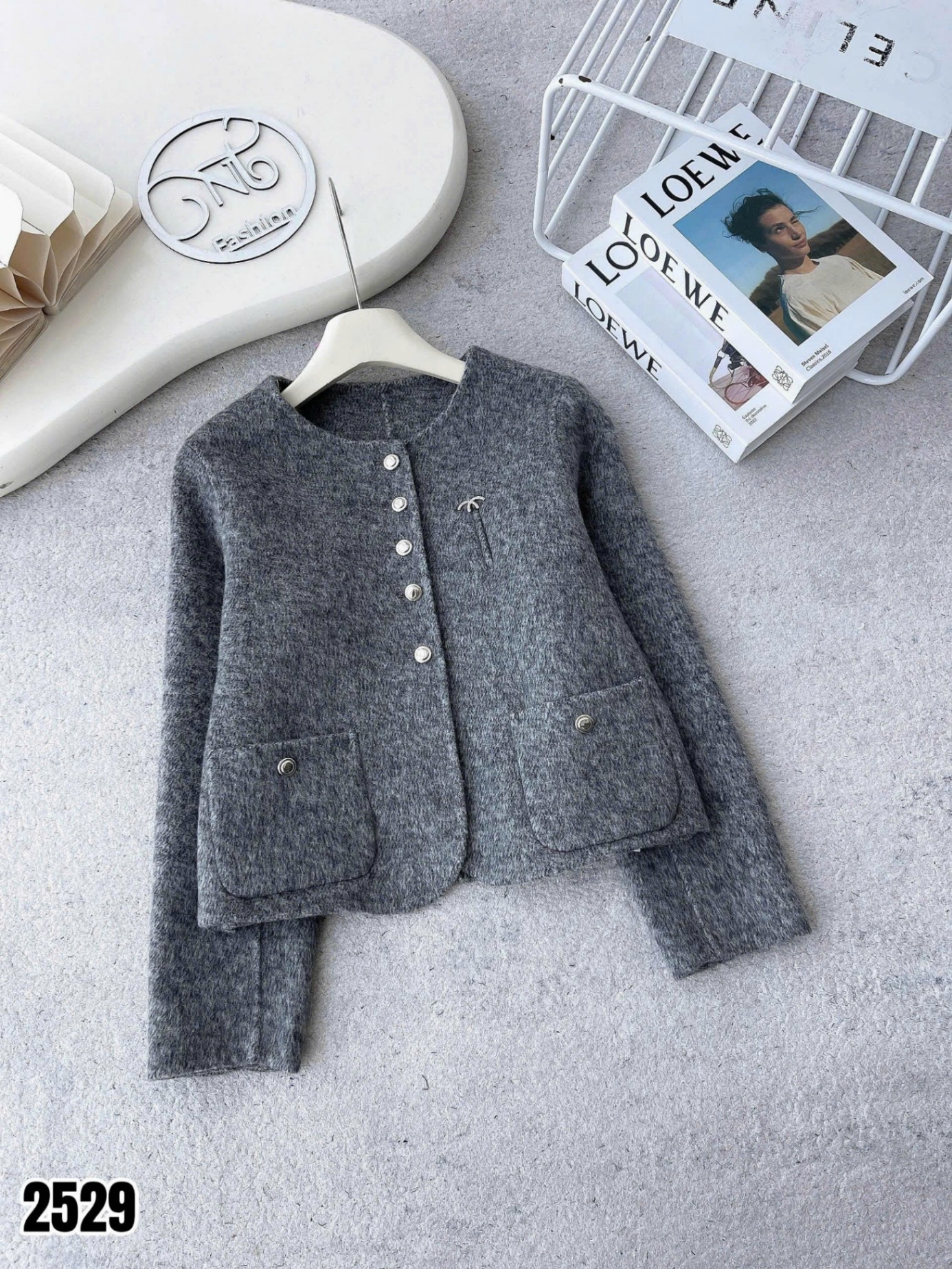 AD2529 Áo dạ cổ tròn tag đá
