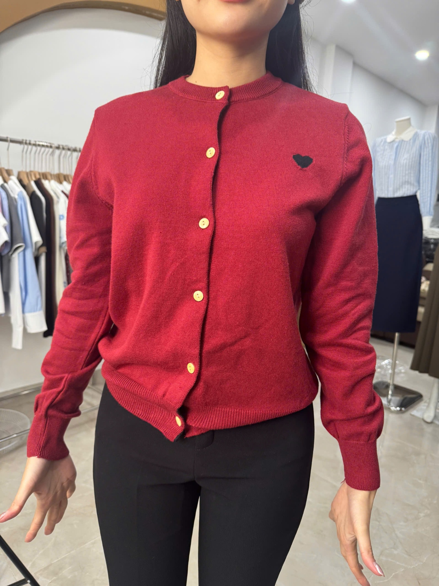 AL18 Áo len cardigan thêu tim