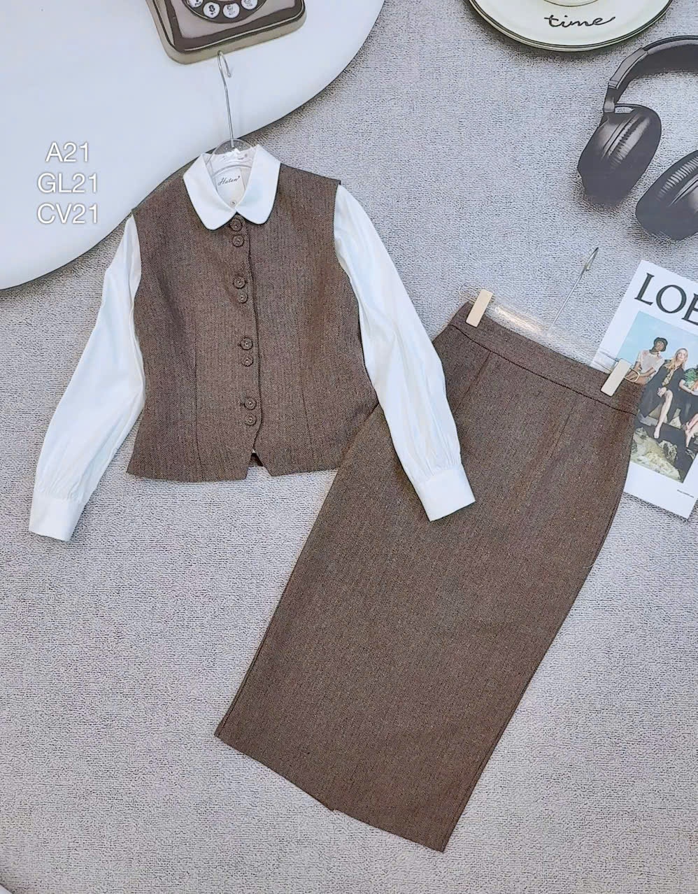 CV21 cv dạ xẻ sau