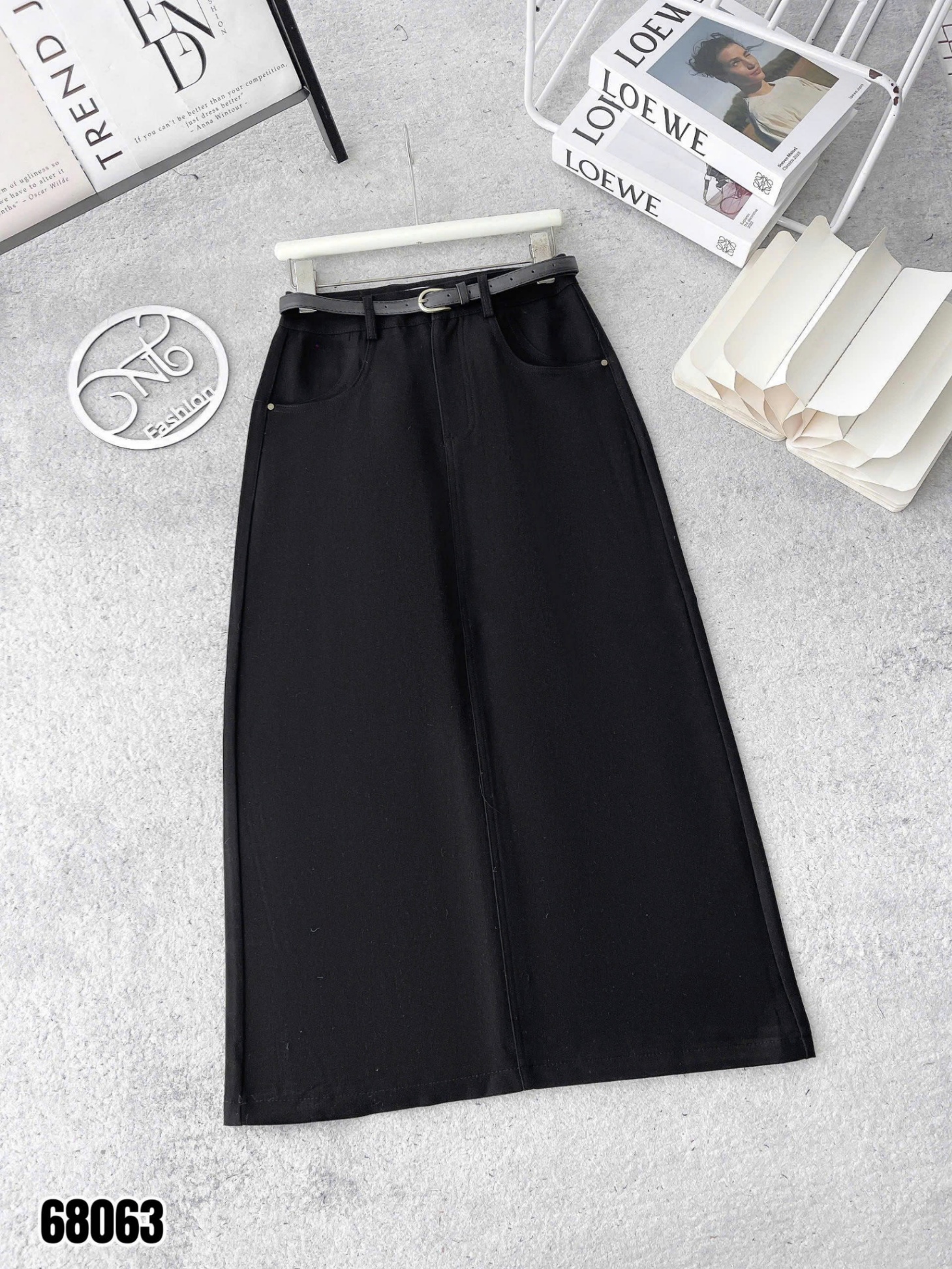 CV68063 Chân váy dạ A kèm đai
