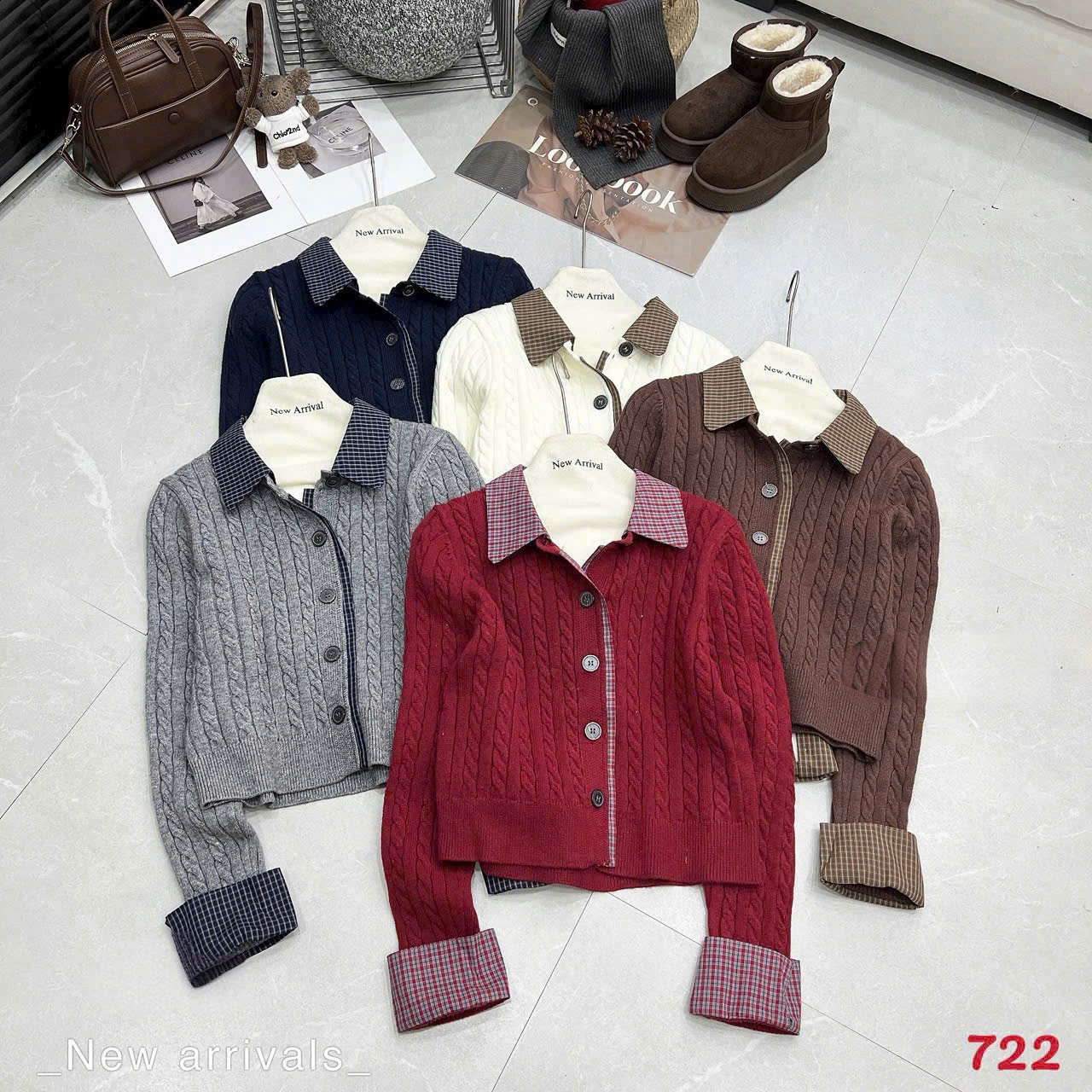 AL722 áo len cổ kẻ