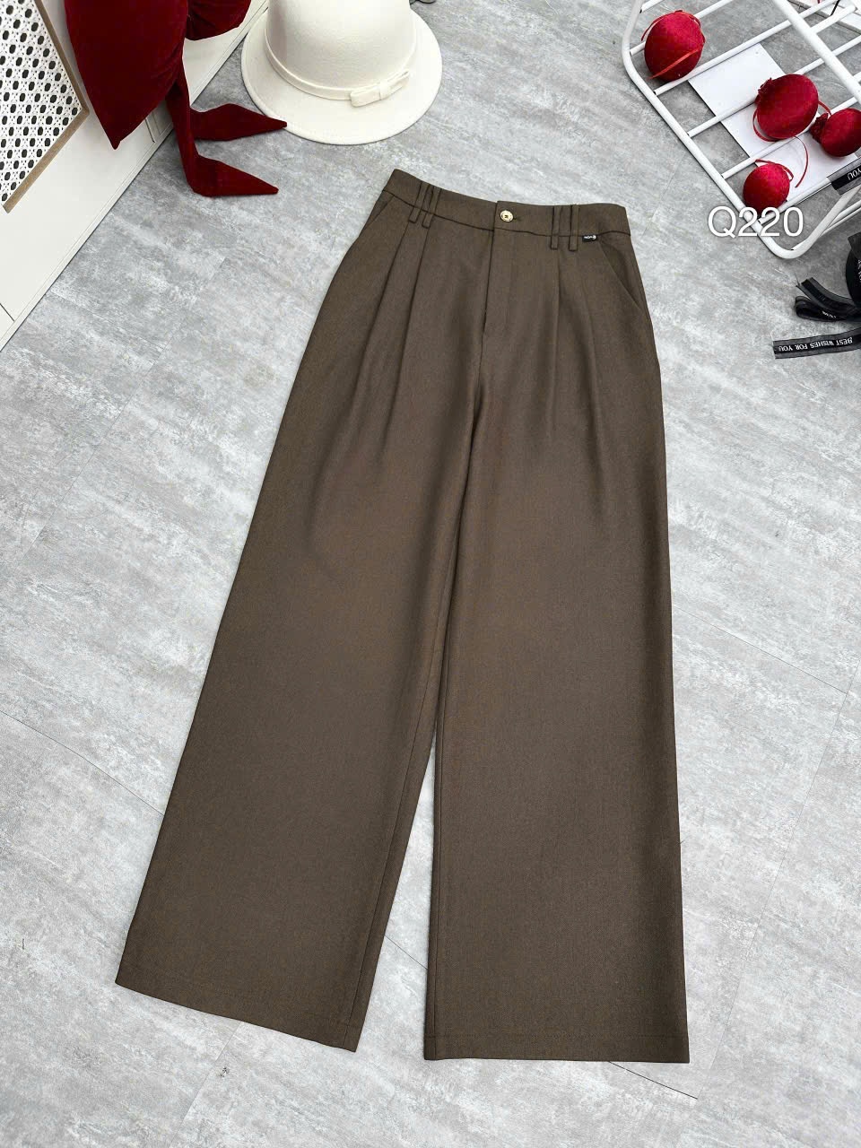 Q220 quần dạ dài 102