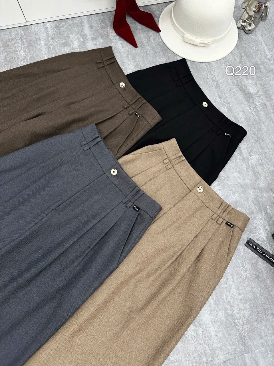 Q220 quần dạ dài 102