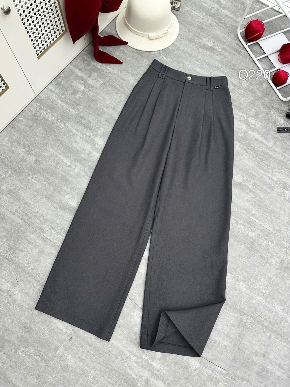 Q220 quần dạ dài 102