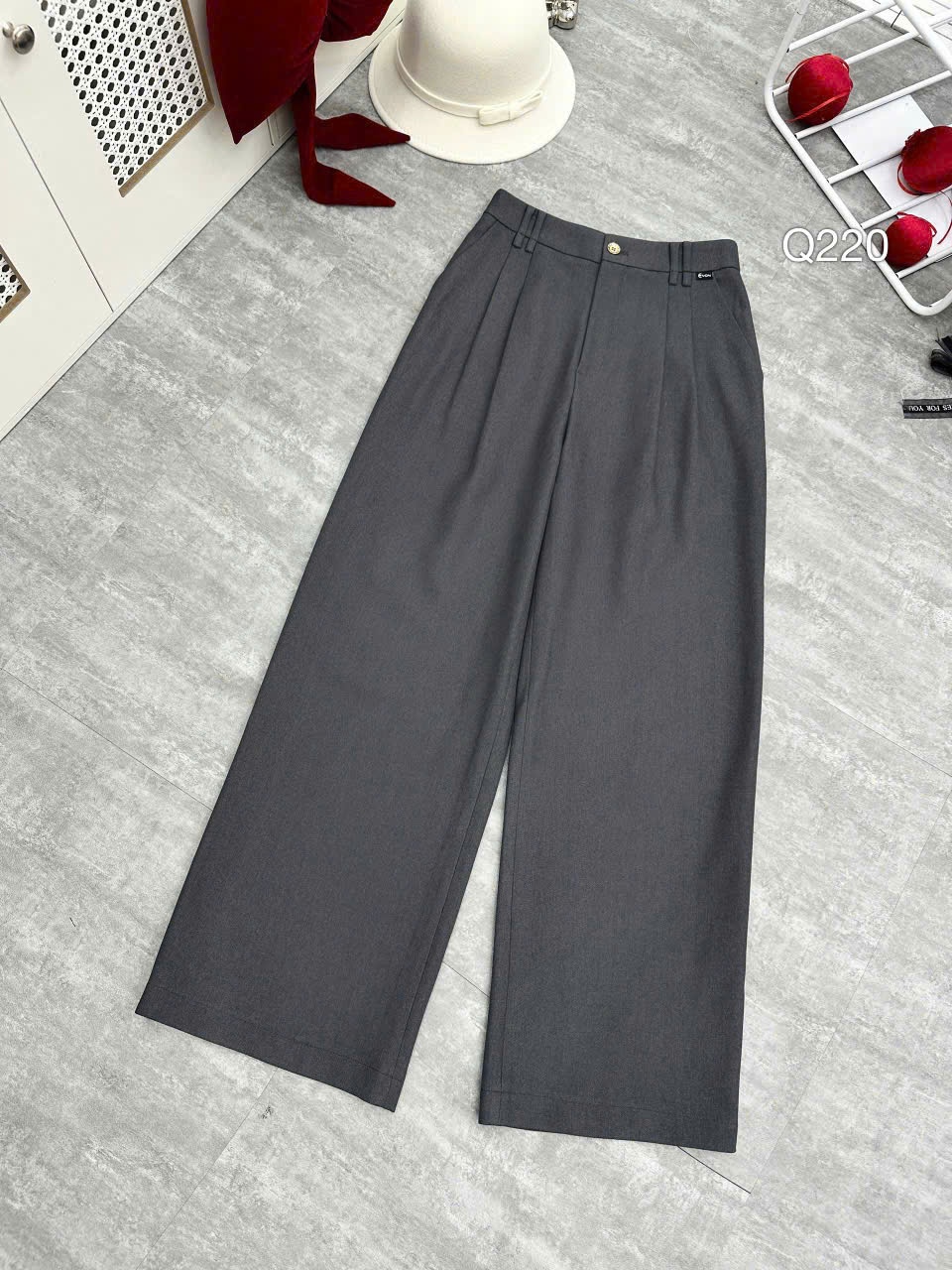 Q220 quần dạ dài 102