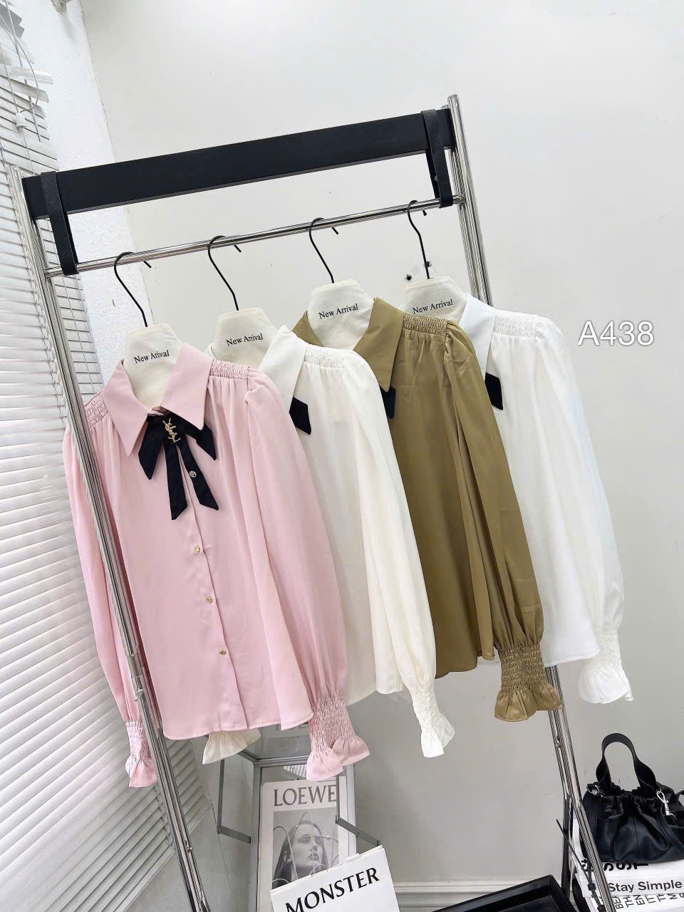 A438 áo tay nhún nơ cổ