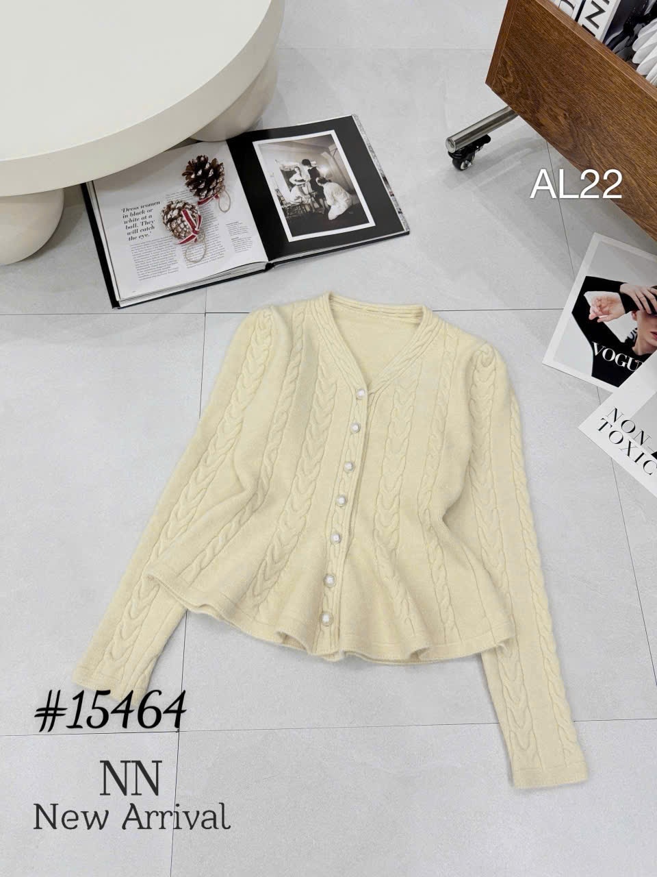 AL22 áo len peplum