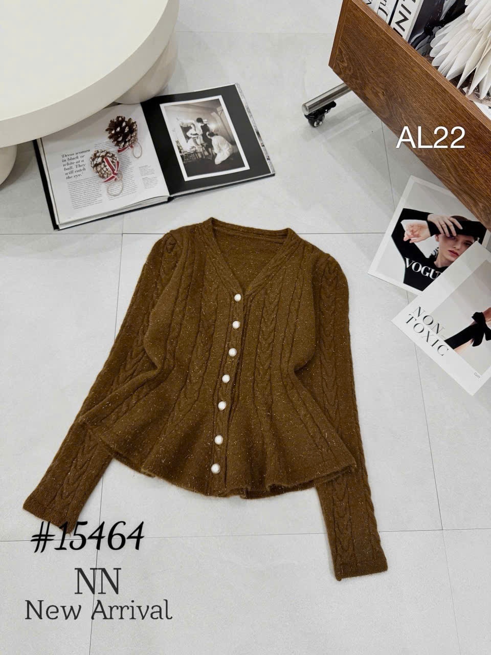 AL22 áo len peplum
