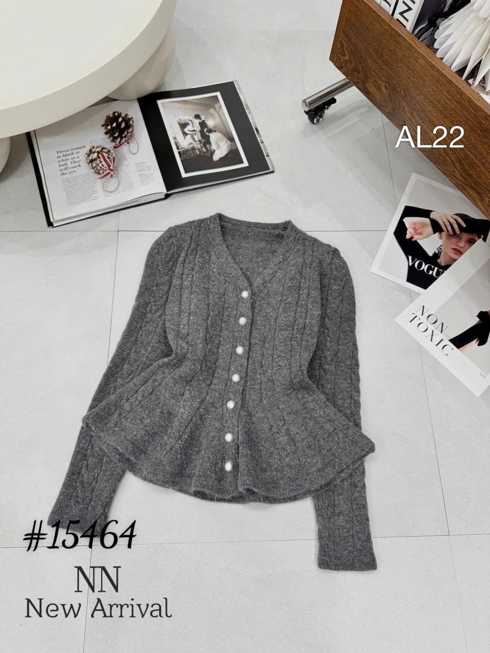 AL22 áo len peplum