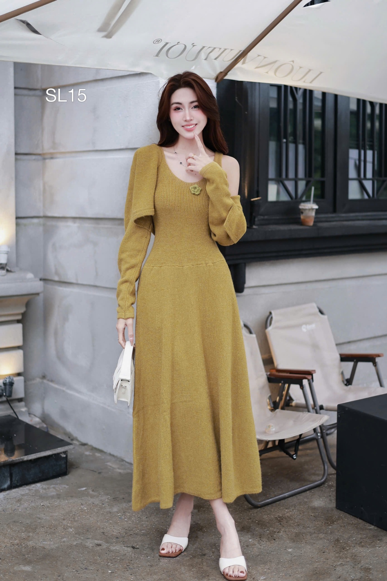 SL15 Sét len hoa ngực