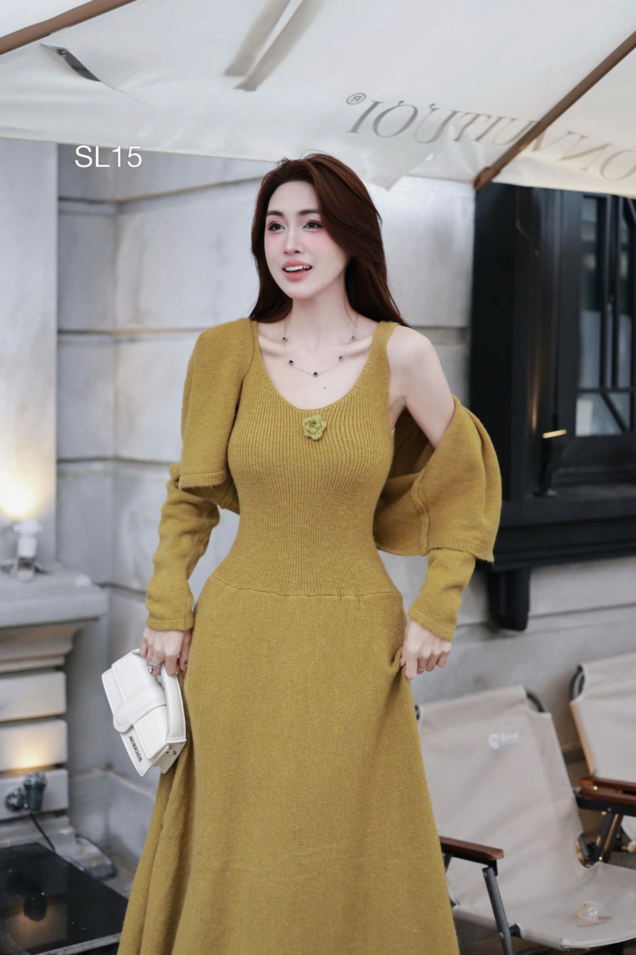 SL15 Sét len hoa ngực