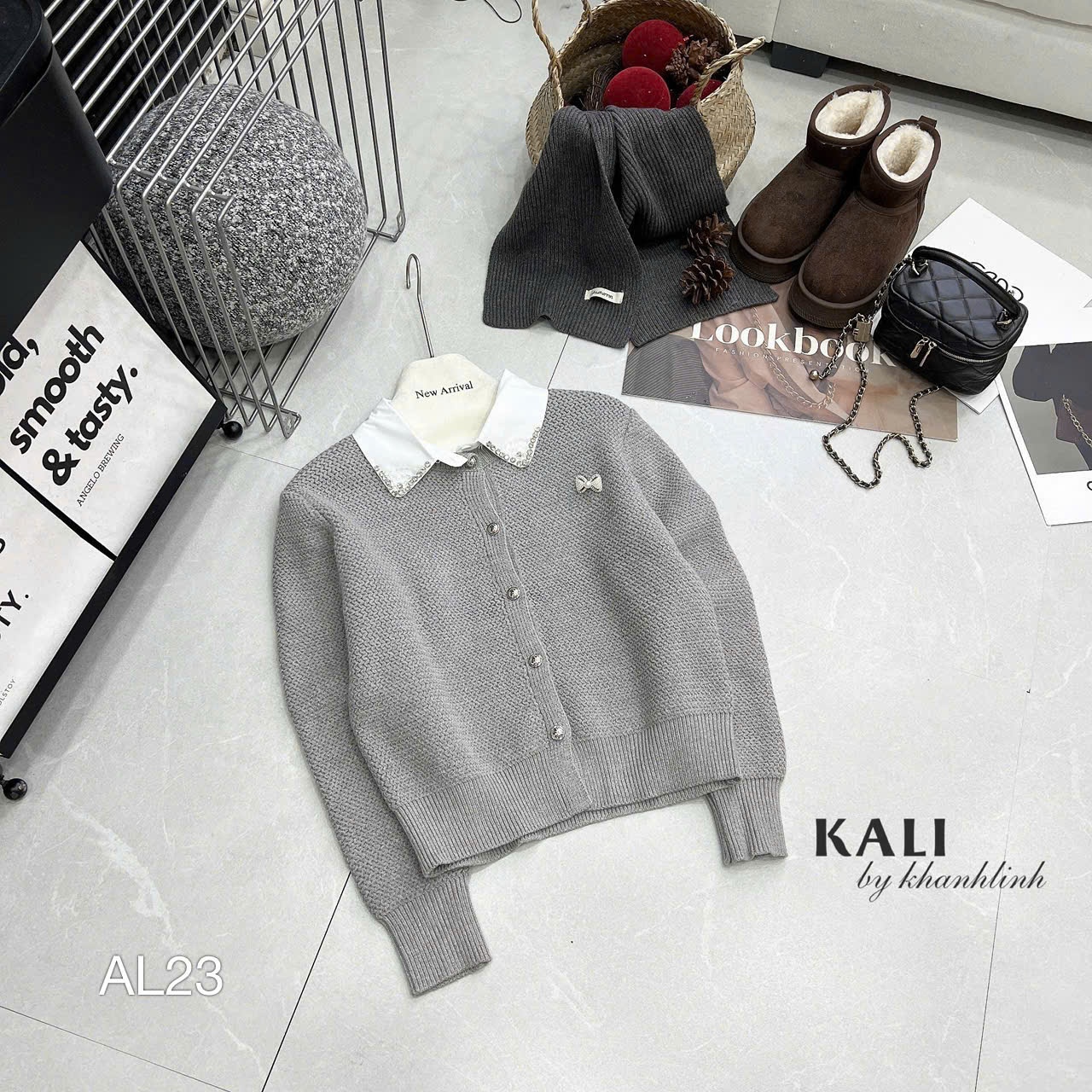 AL23 Áo len cổ sơ mi đá tag nơ