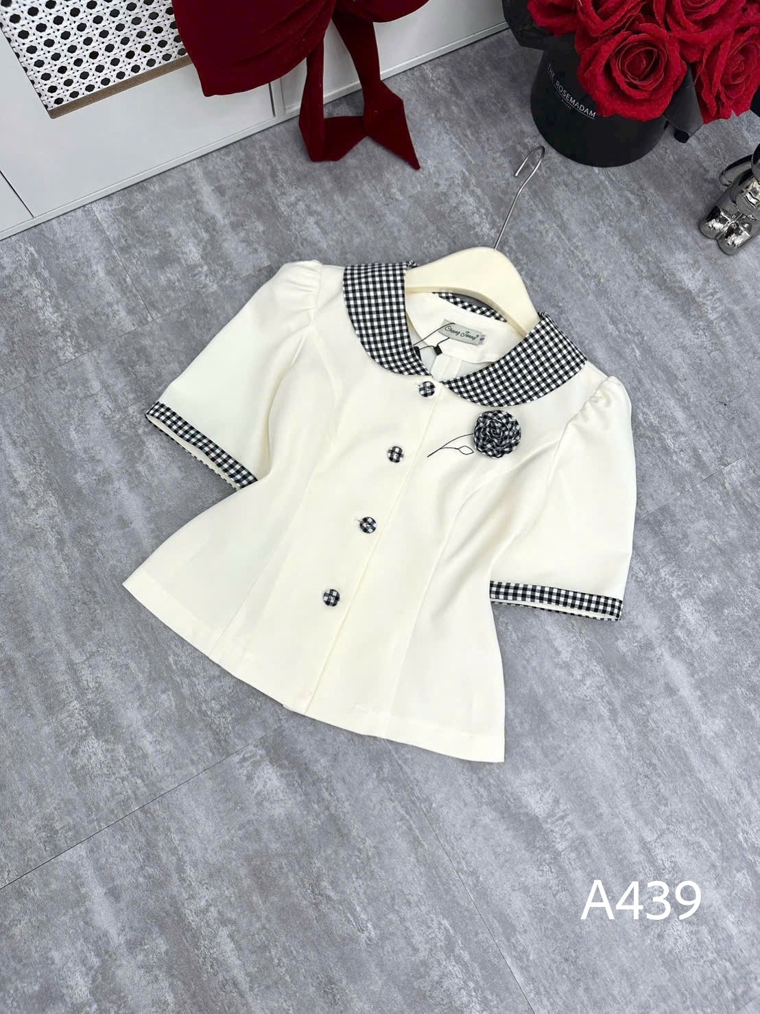 A439 Áo kí giả cổ kẻ