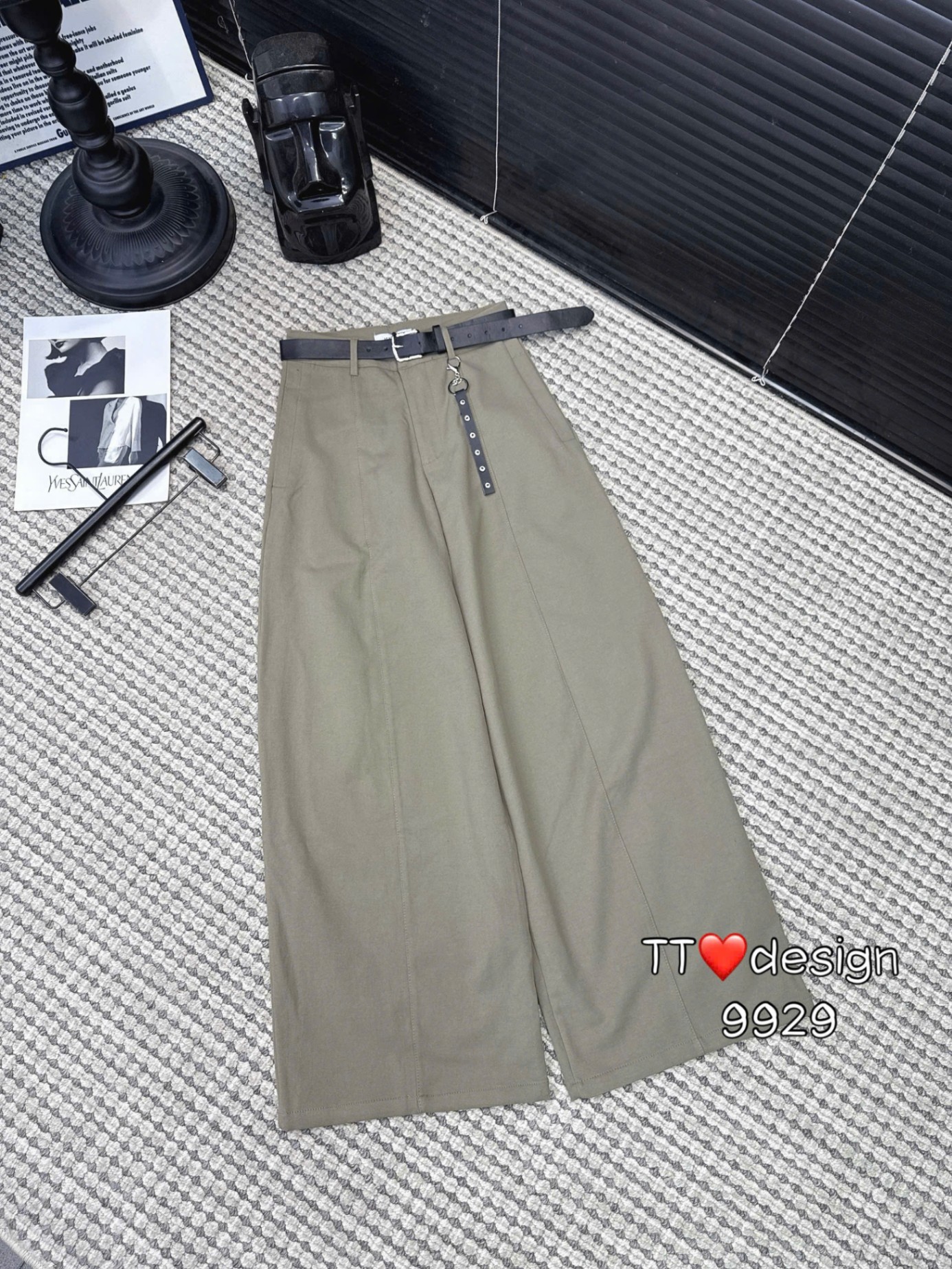 Q9929 Quần dạ đai da móc khóa