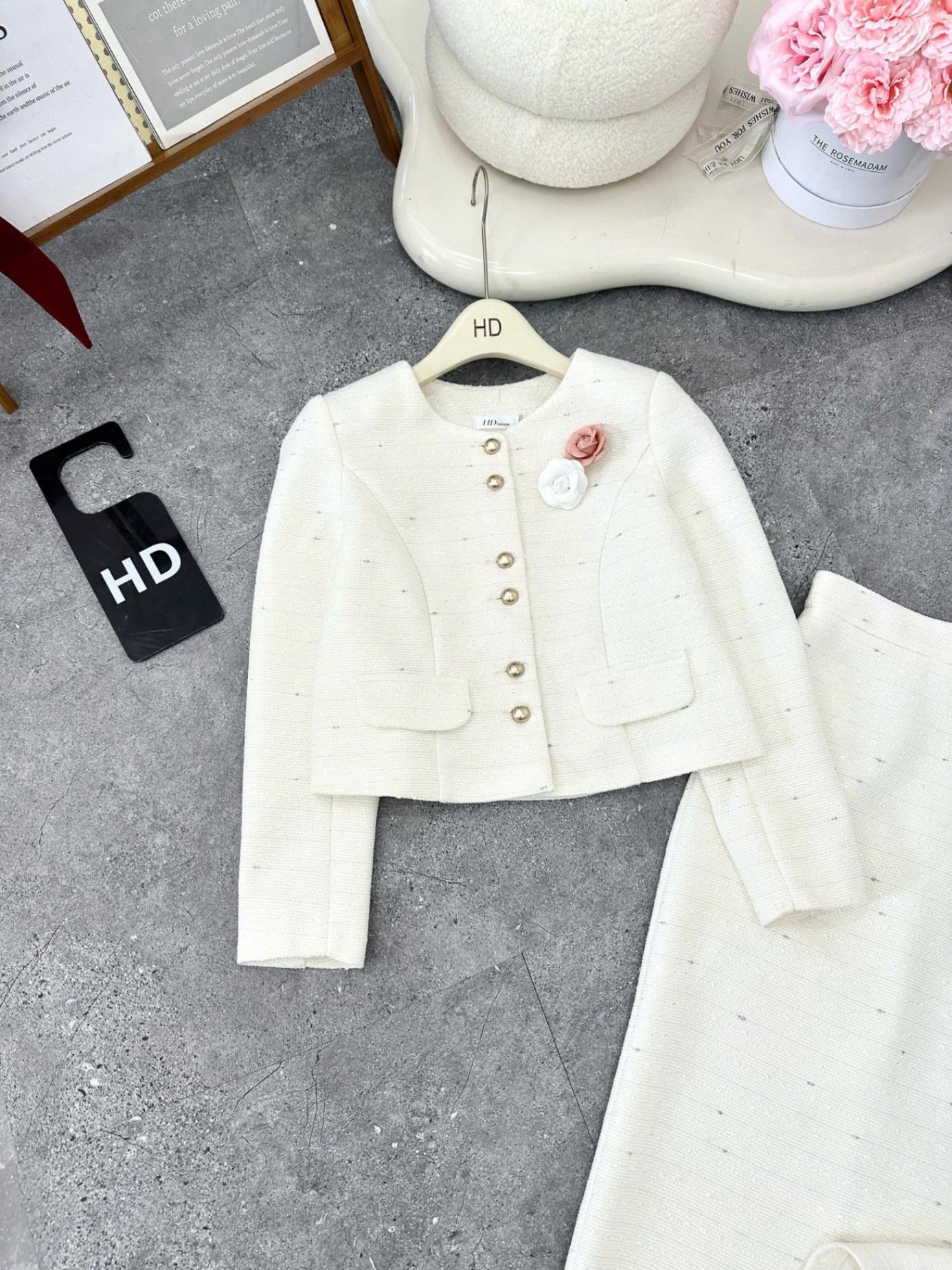 SD16 Set dạ cổ tròn phối hoa
