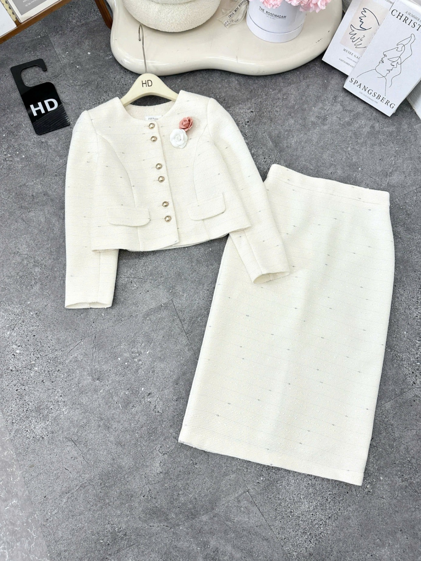 SD16 Set dạ cổ tròn phối hoa