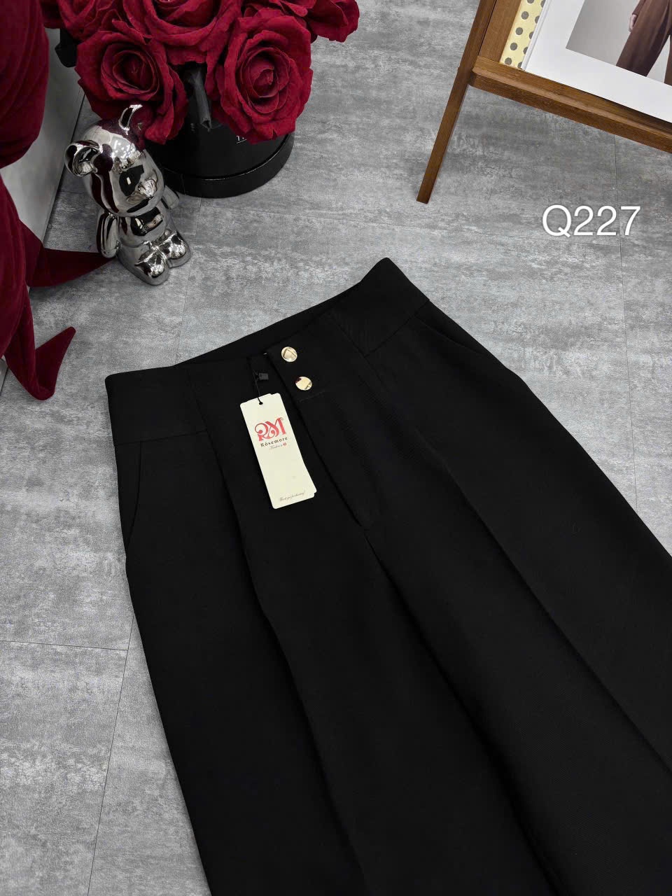 Q227 Quần xuông cạp 2 cúc vàng