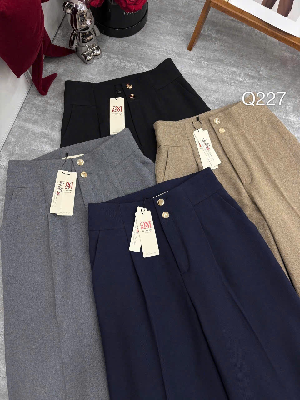 Q227 Quần xuông cạp 2 cúc vàng