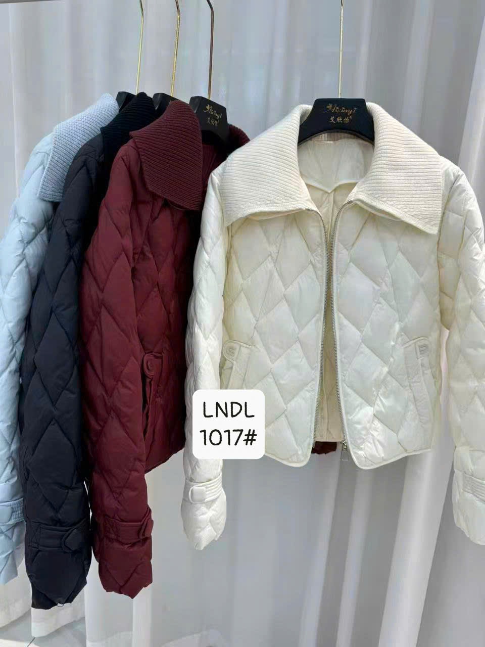 AP1017 Áo phao hình thoi bản cổ to