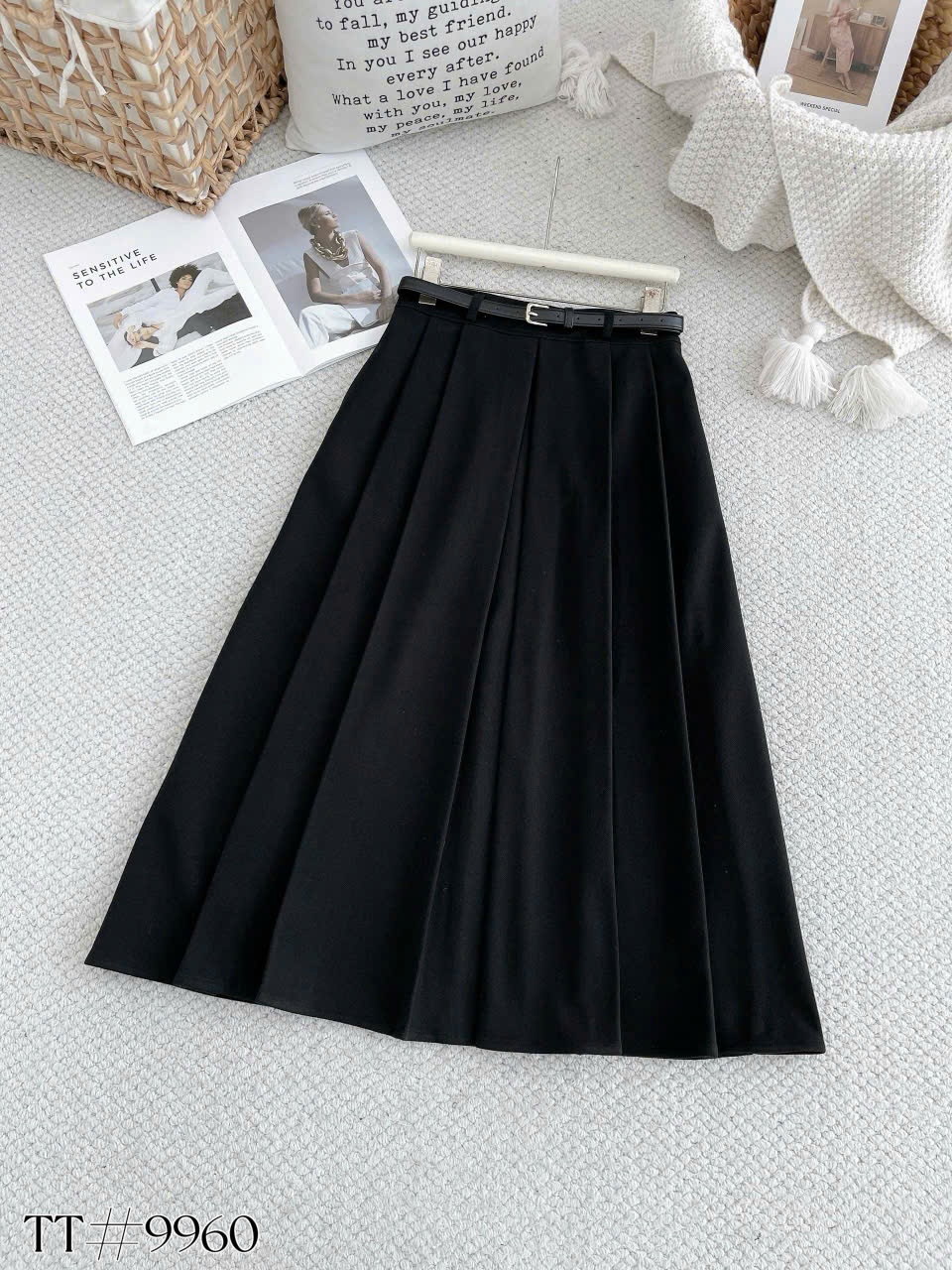 CV9960 Chân váy dạ xòe kèm đai