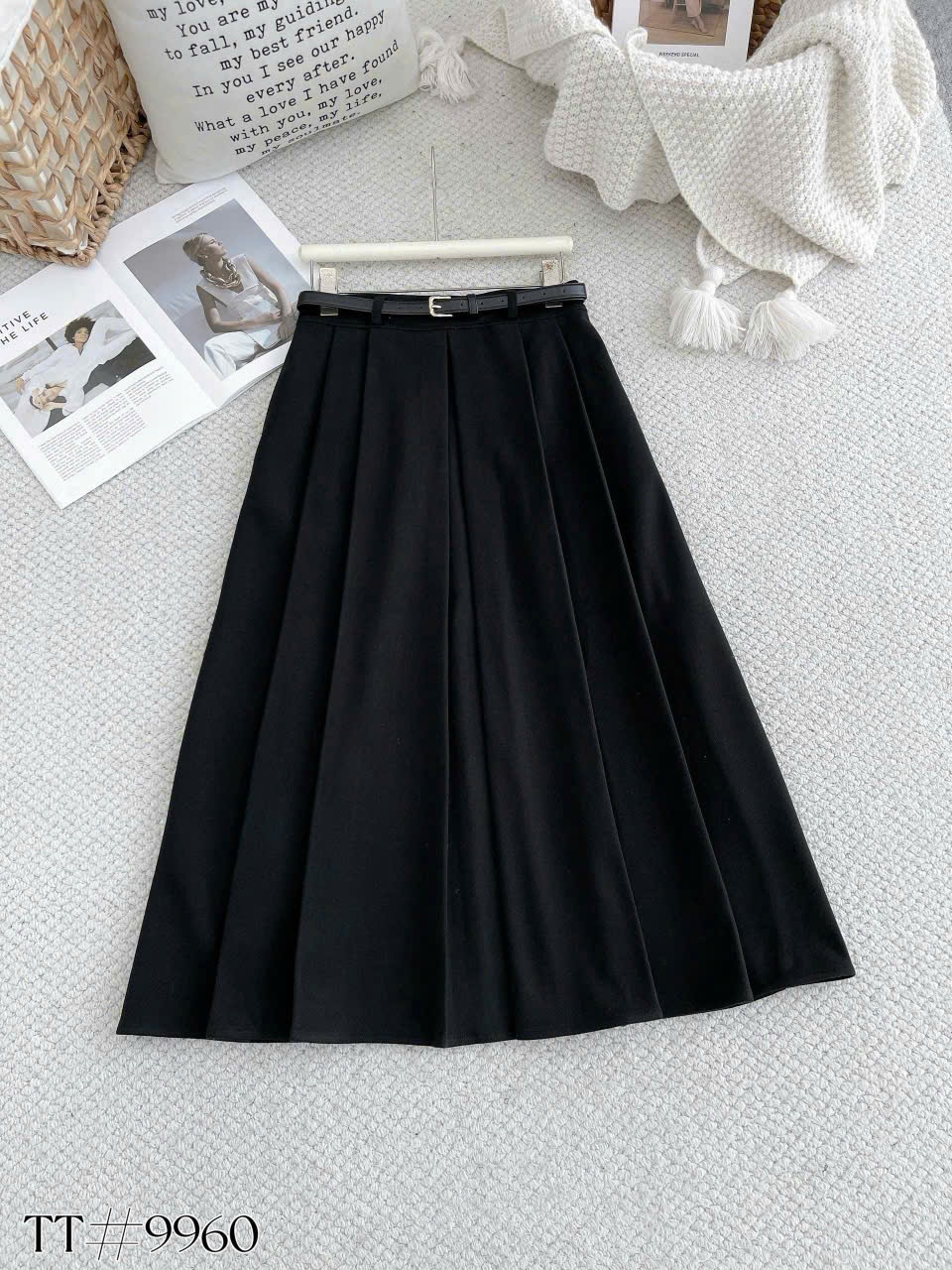 CV9960 Chân váy dạ xòe kèm đai