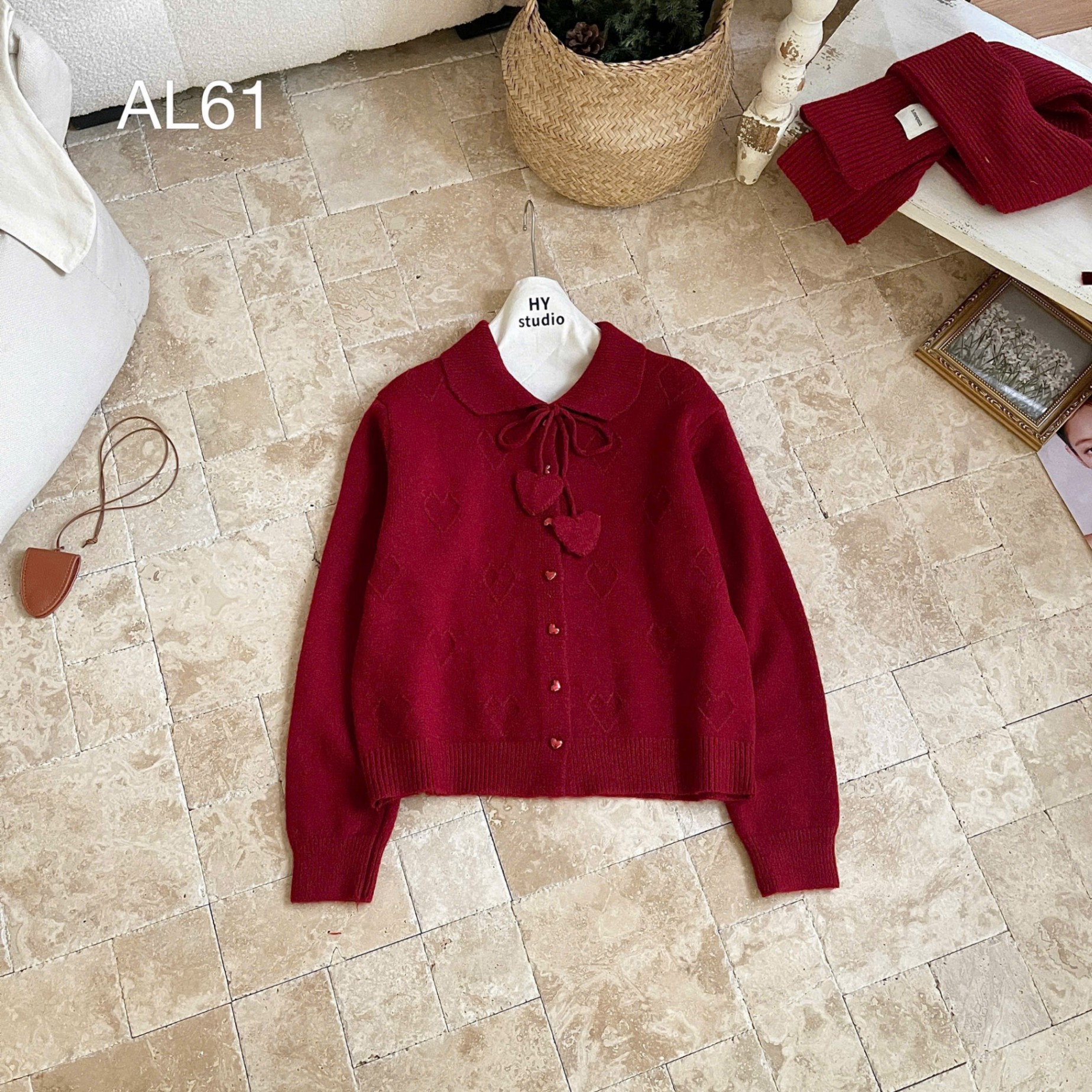 AL61 Áo len cổ bẻ trái tim