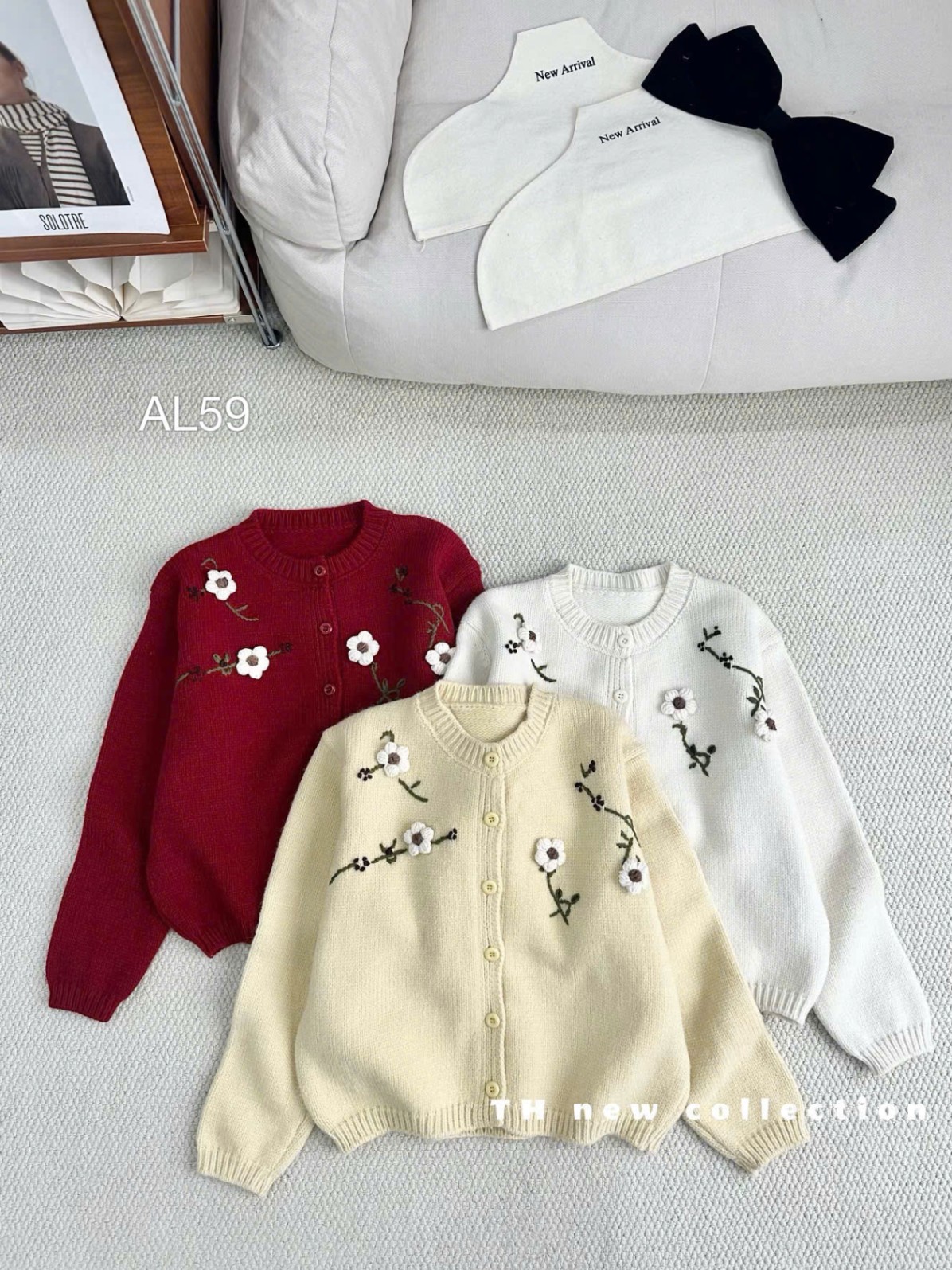 AL59 Áo len cổ tròn thêu hoa
