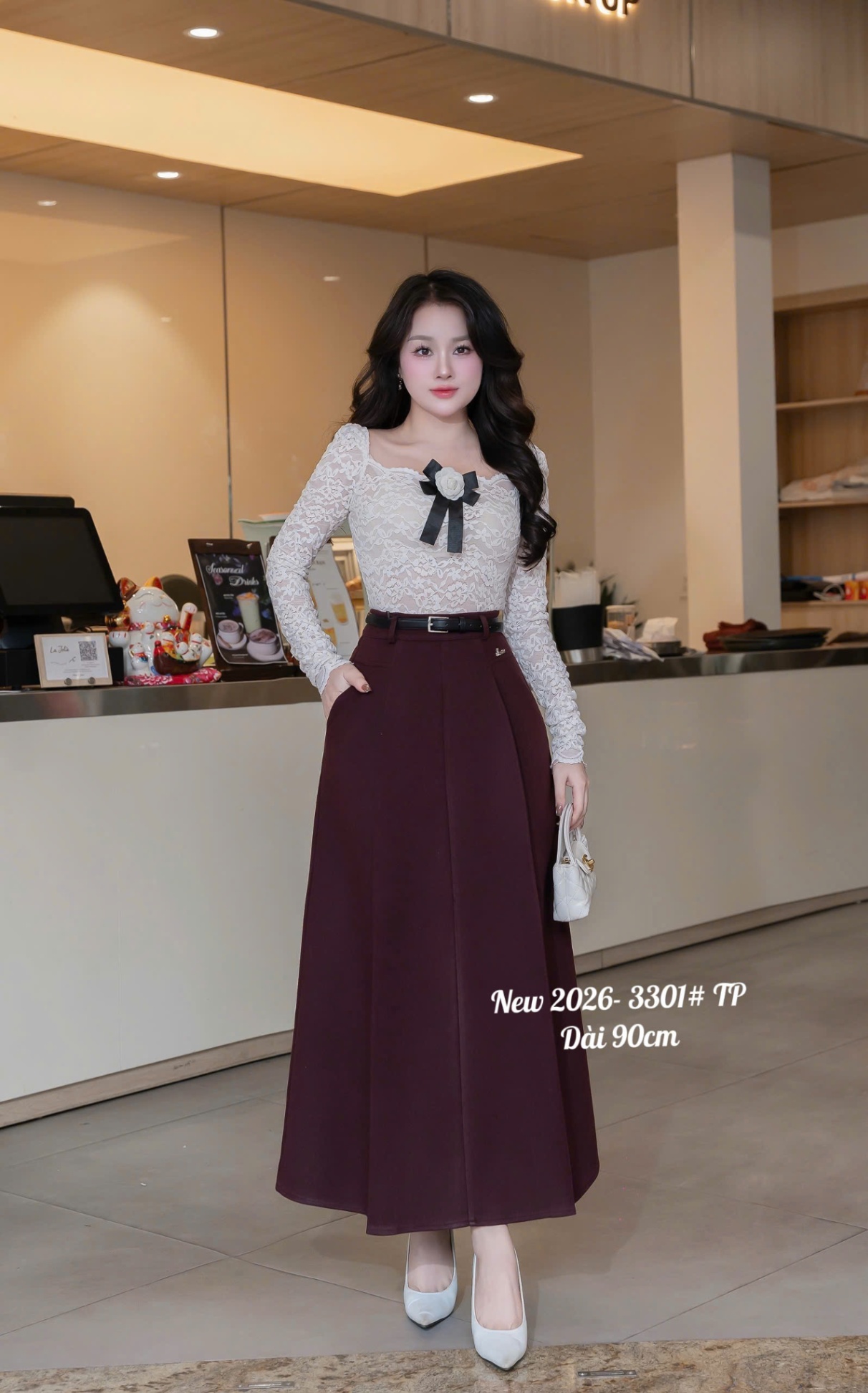 CV3301 cv xòe đai vàng dài 90